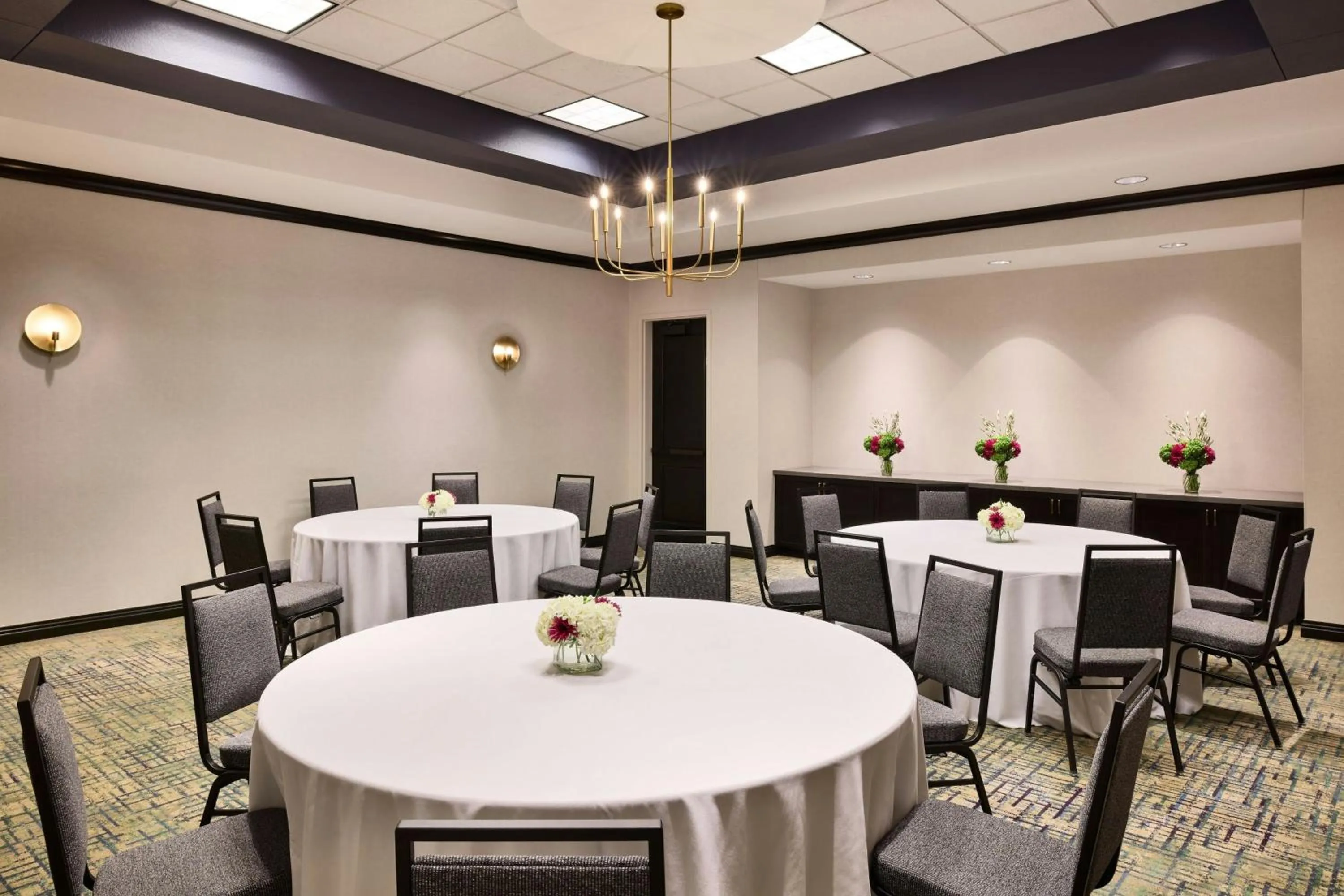 Meeting/conference room in Renaissance Phoenix Glendale Hotel & Conference Center