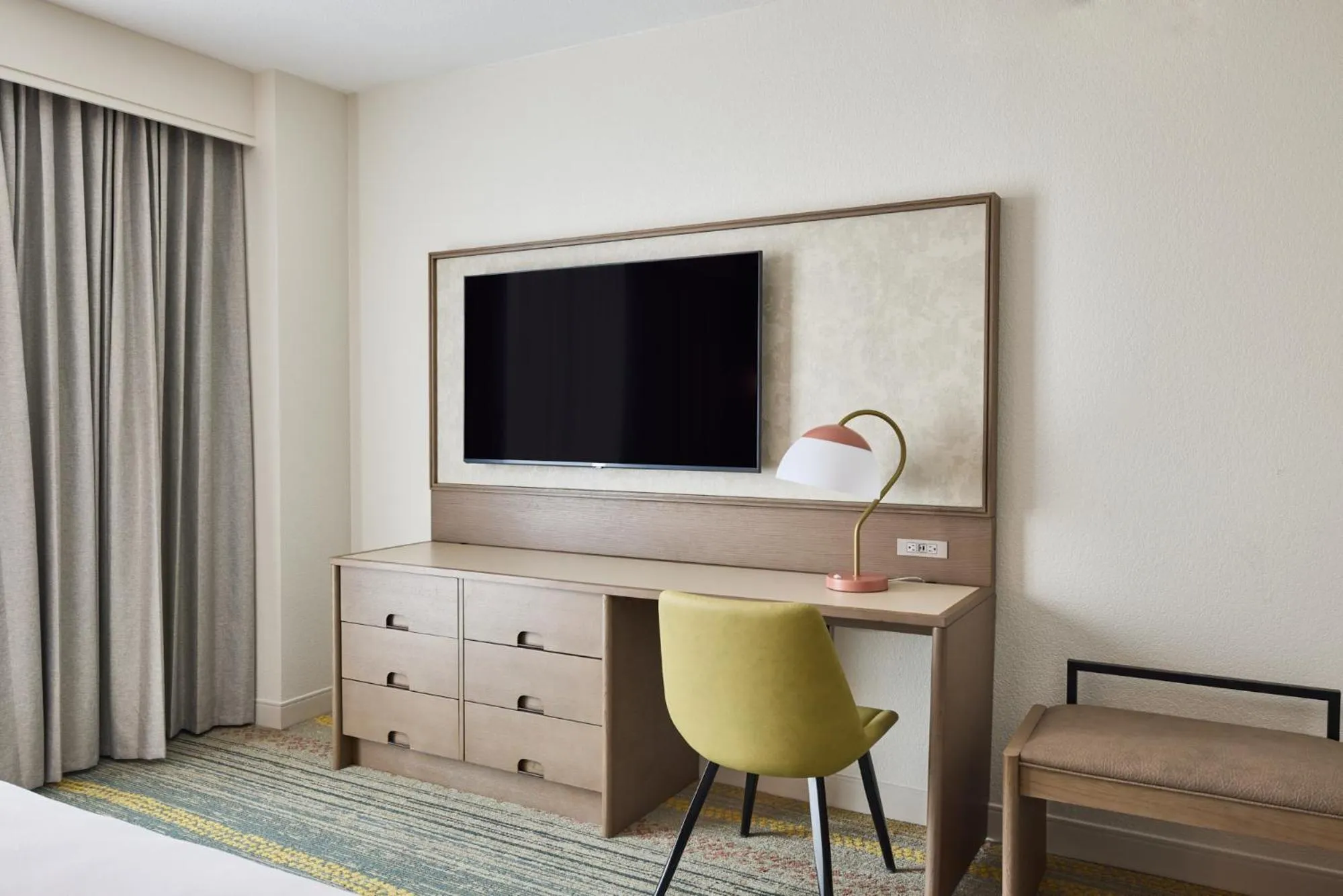 Guests in Renaissance Phoenix Glendale Hotel & Conference Center