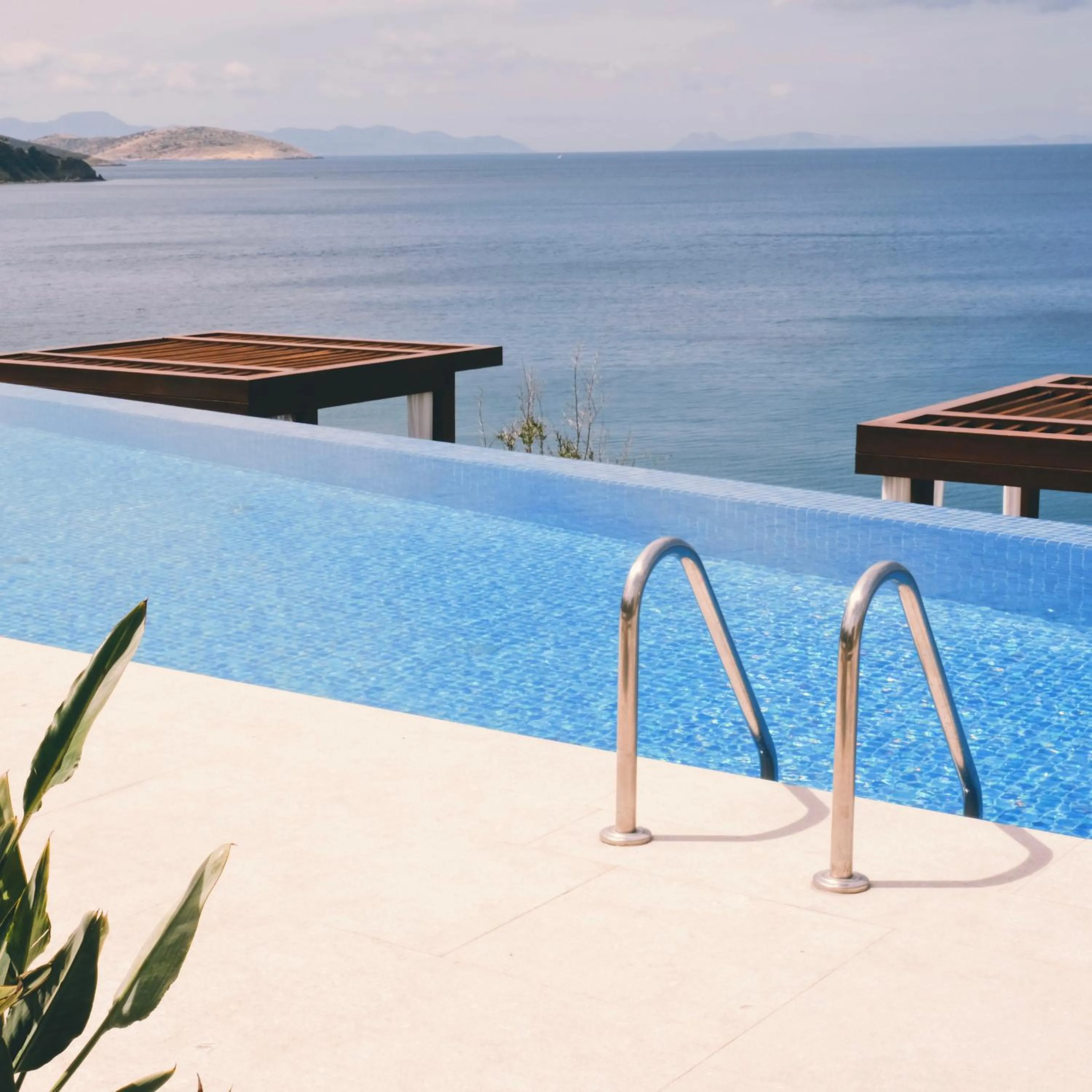 Swimming pool in Allium Bodrum Resort & Spa