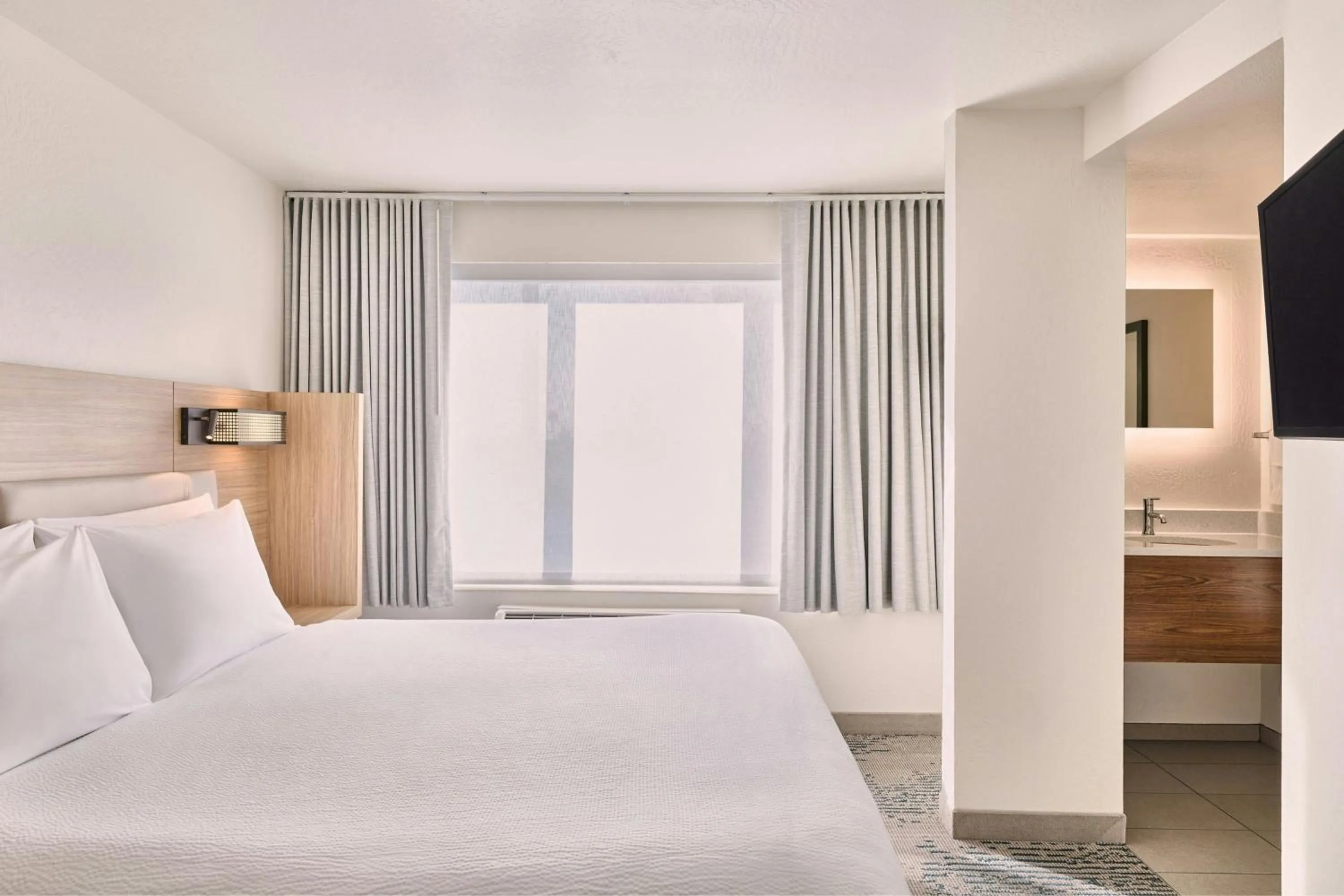 Photo of the whole room, Bed in SpringHill Suites Phoenix Glendale/Peoria