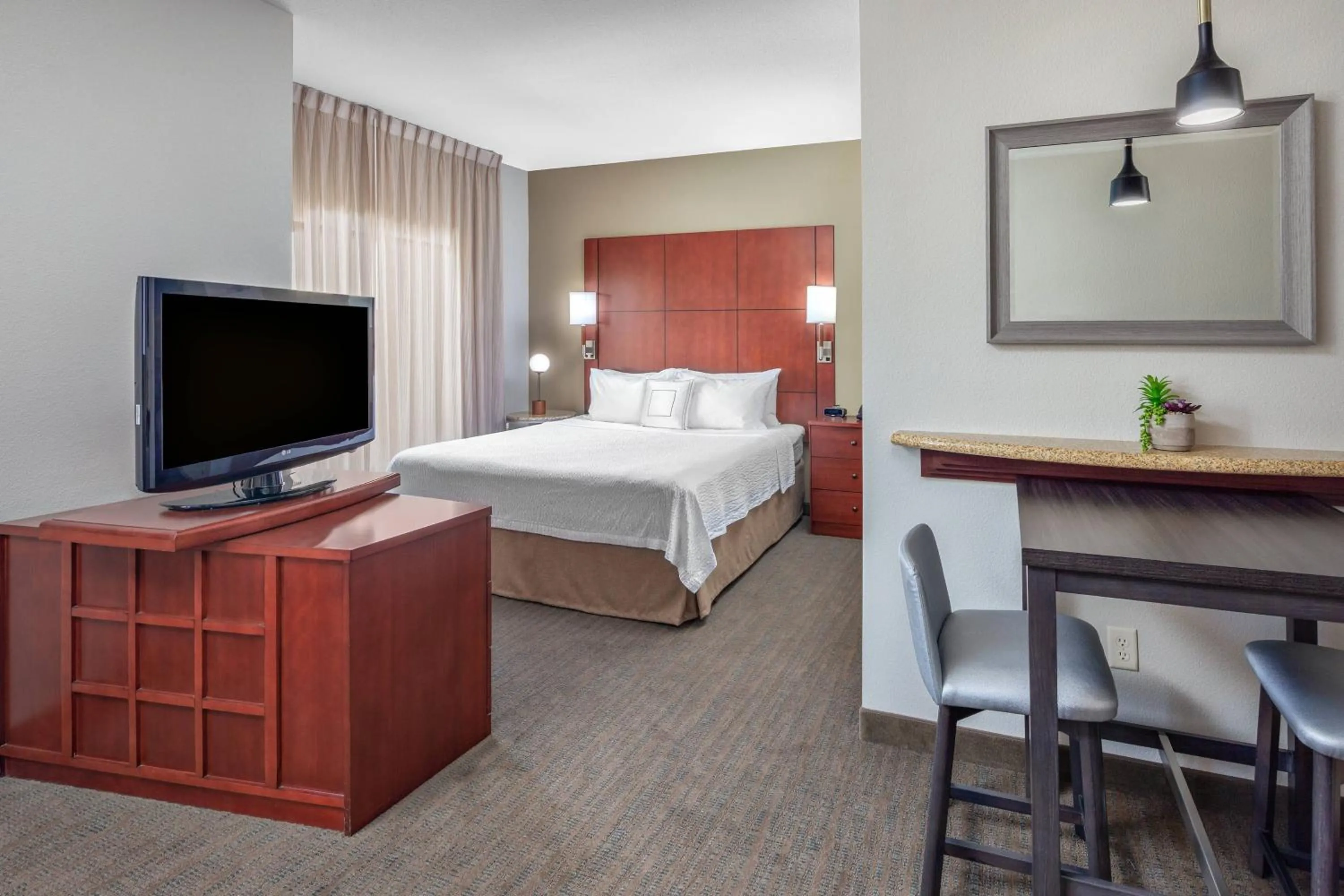 Photo of the whole room, Bed in Residence Inn Phoenix NW/Surprise