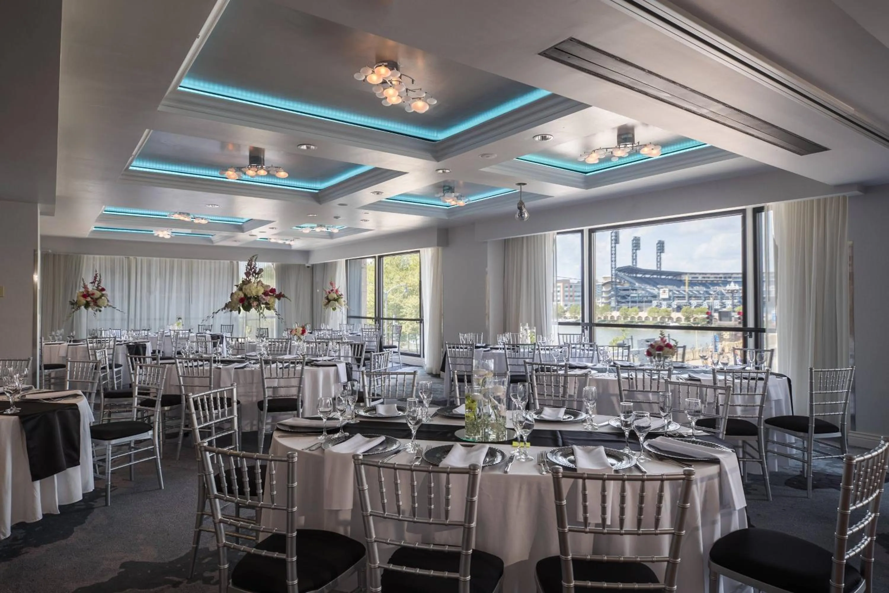 Banquet/Function facilities in Renaissance Pittsburgh Hotel