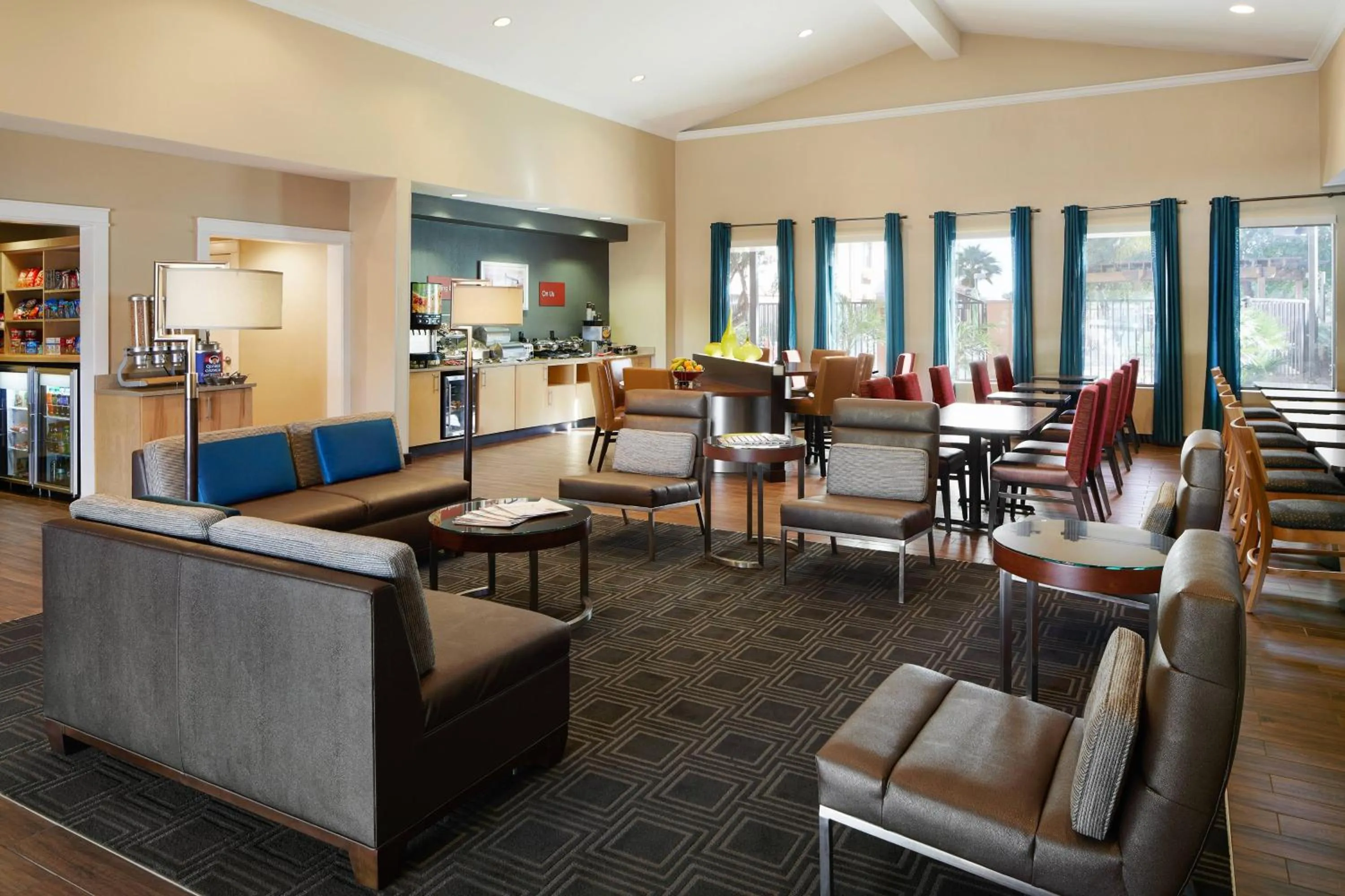 Lobby or reception in TownePlace Suites Tempe at Arizona Mills Mall