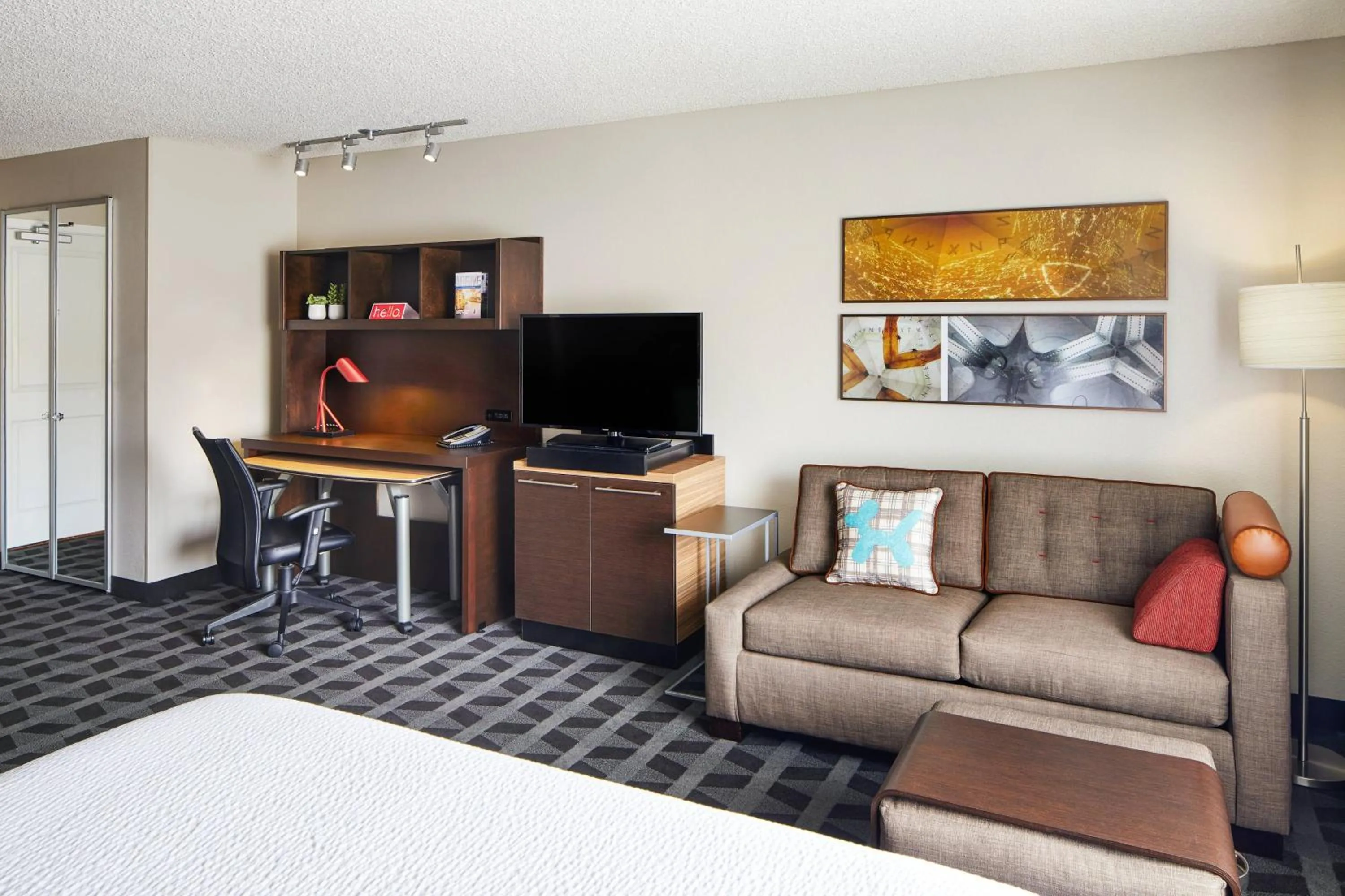 Photo of the whole room, Bed in TownePlace Suites Tempe at Arizona Mills Mall