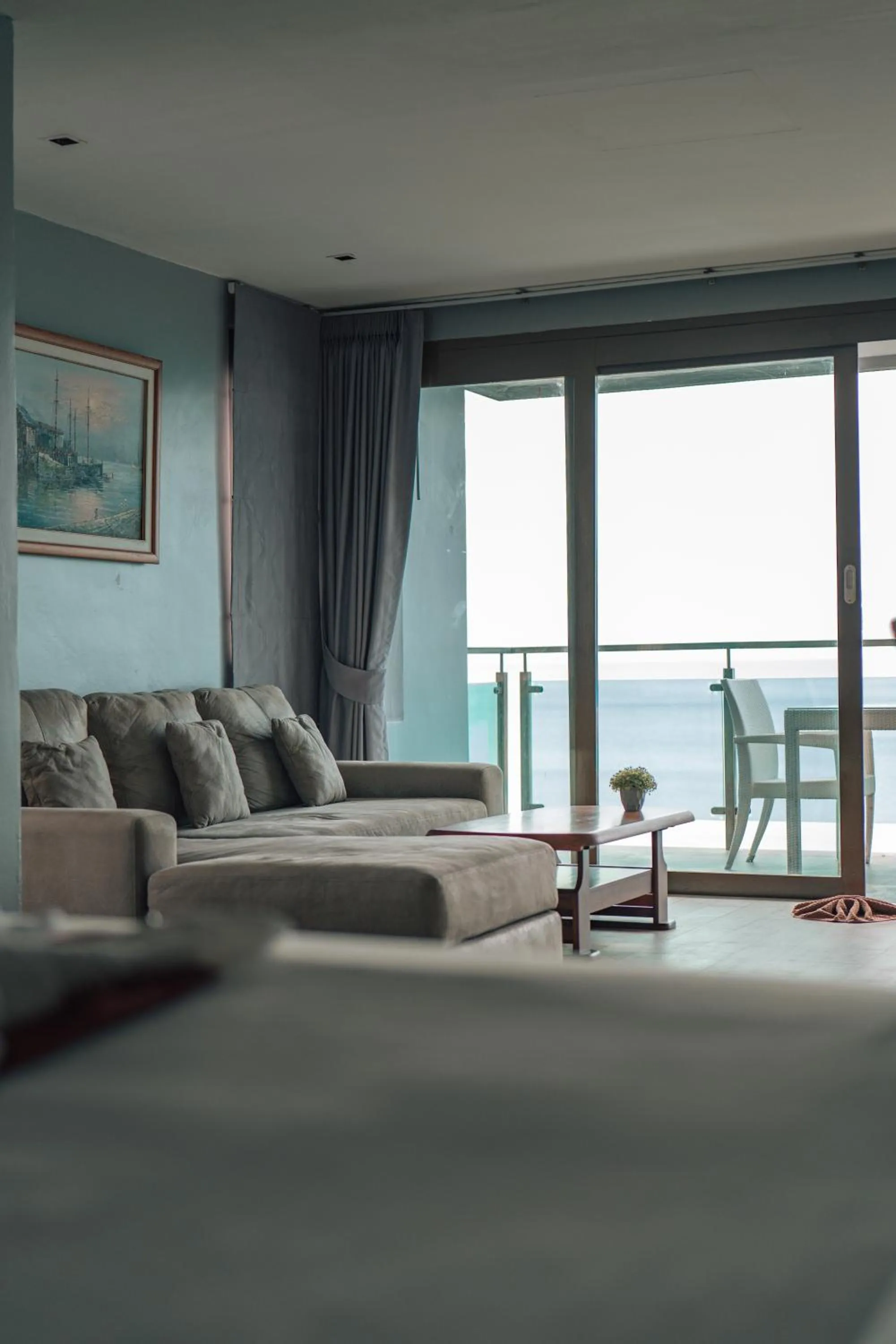 Bedroom, Bed in Cliff Lanta Suite-Koh Lanta Krabi