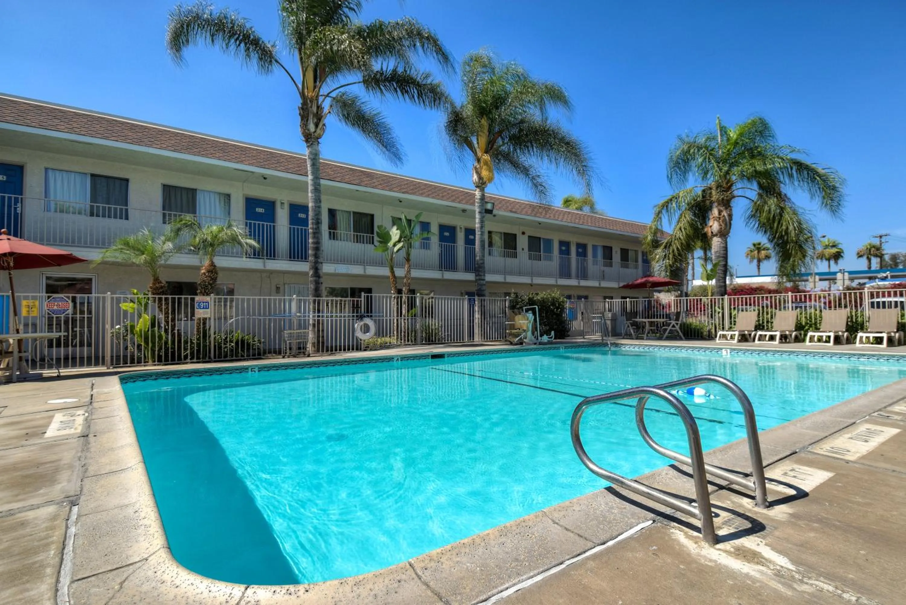 Swimming pool in Motel 6-Jurupa Valley, CA - Riverside West