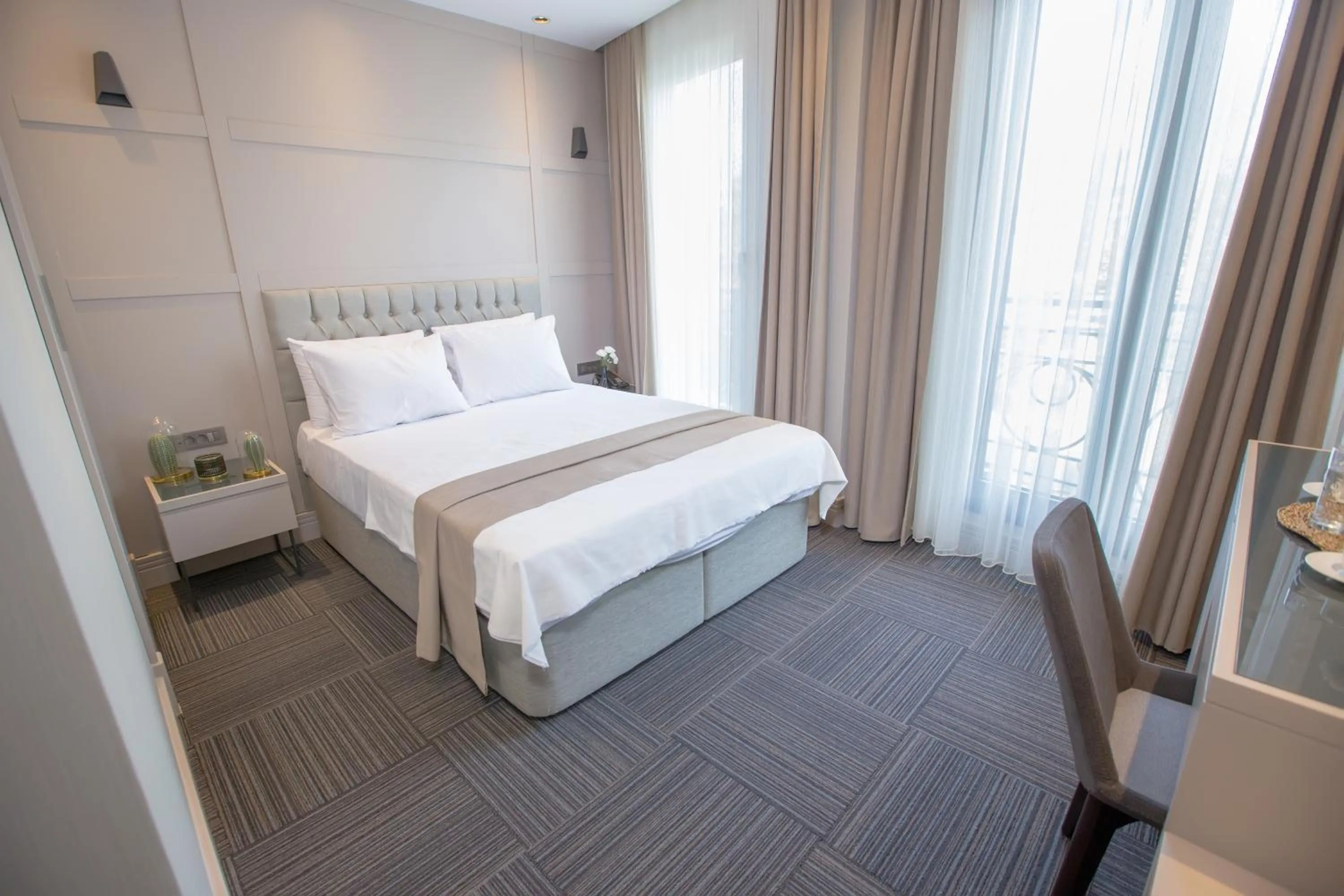 Communal lounge/ TV room, Bed in Anatolia Inn