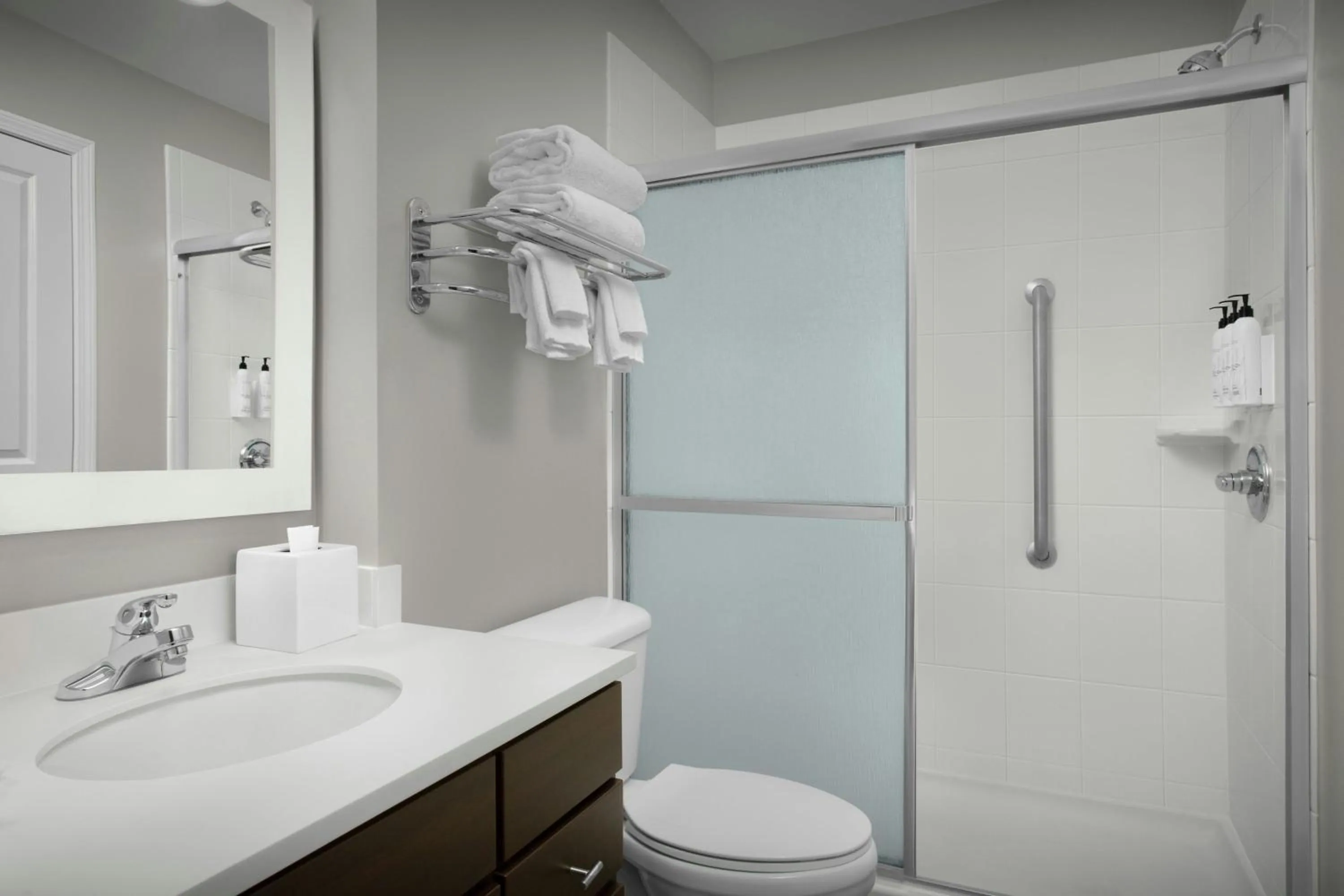 Bathroom in TownePlace Suites Pensacola