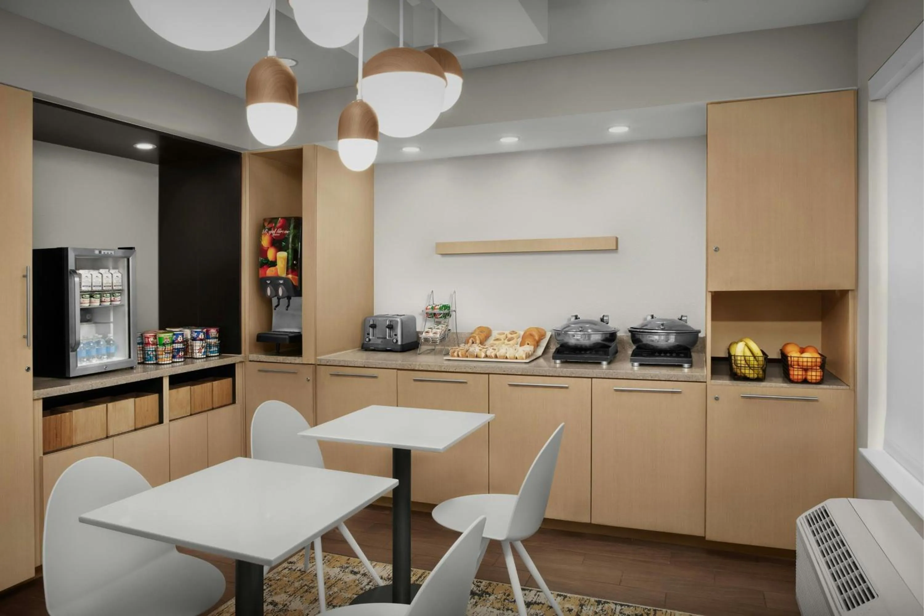 Breakfast in TownePlace Suites Pensacola