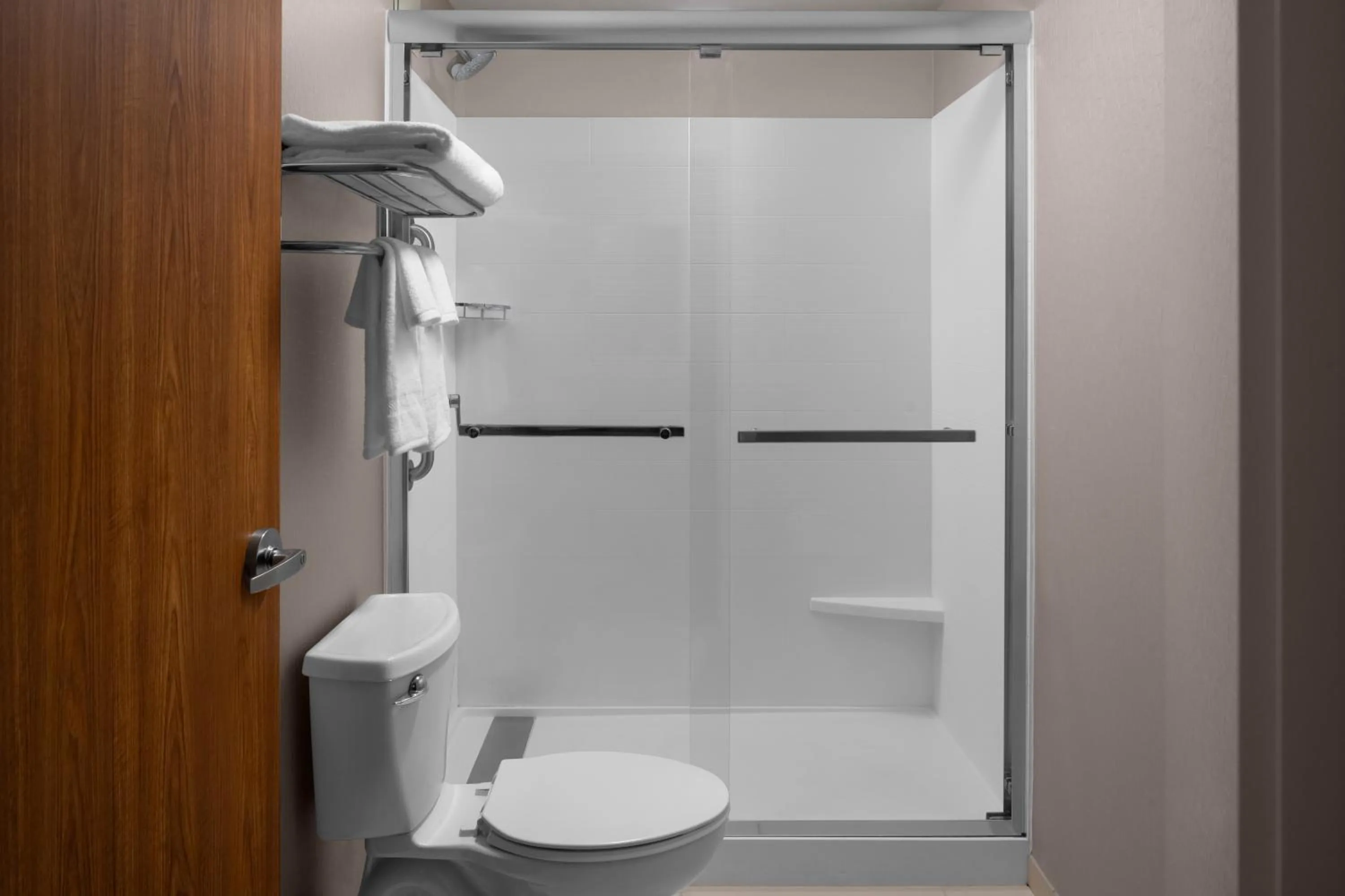 Shower in SpringHill Suites Pittsburgh Southside Works