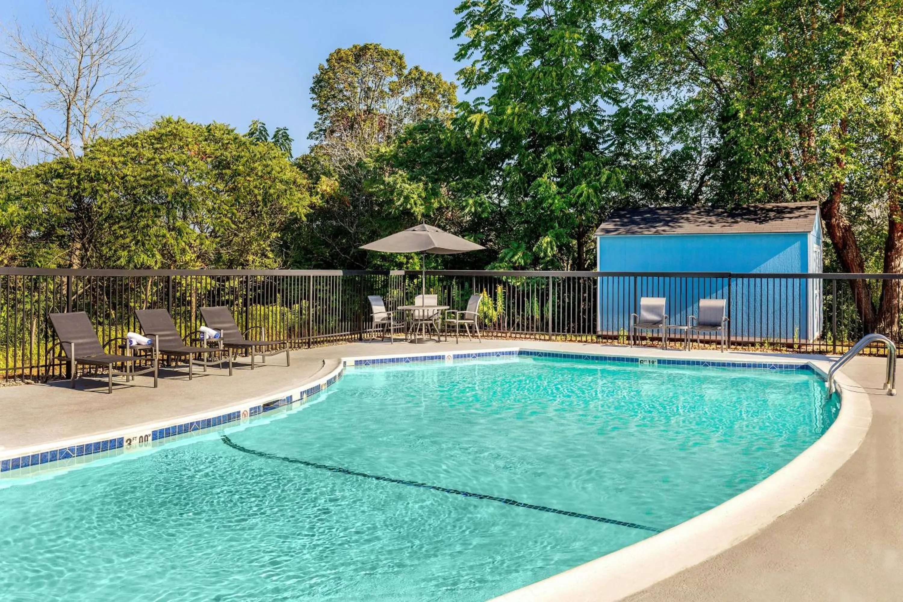 Swimming pool in Fairfield Inn Portsmouth Seacoast