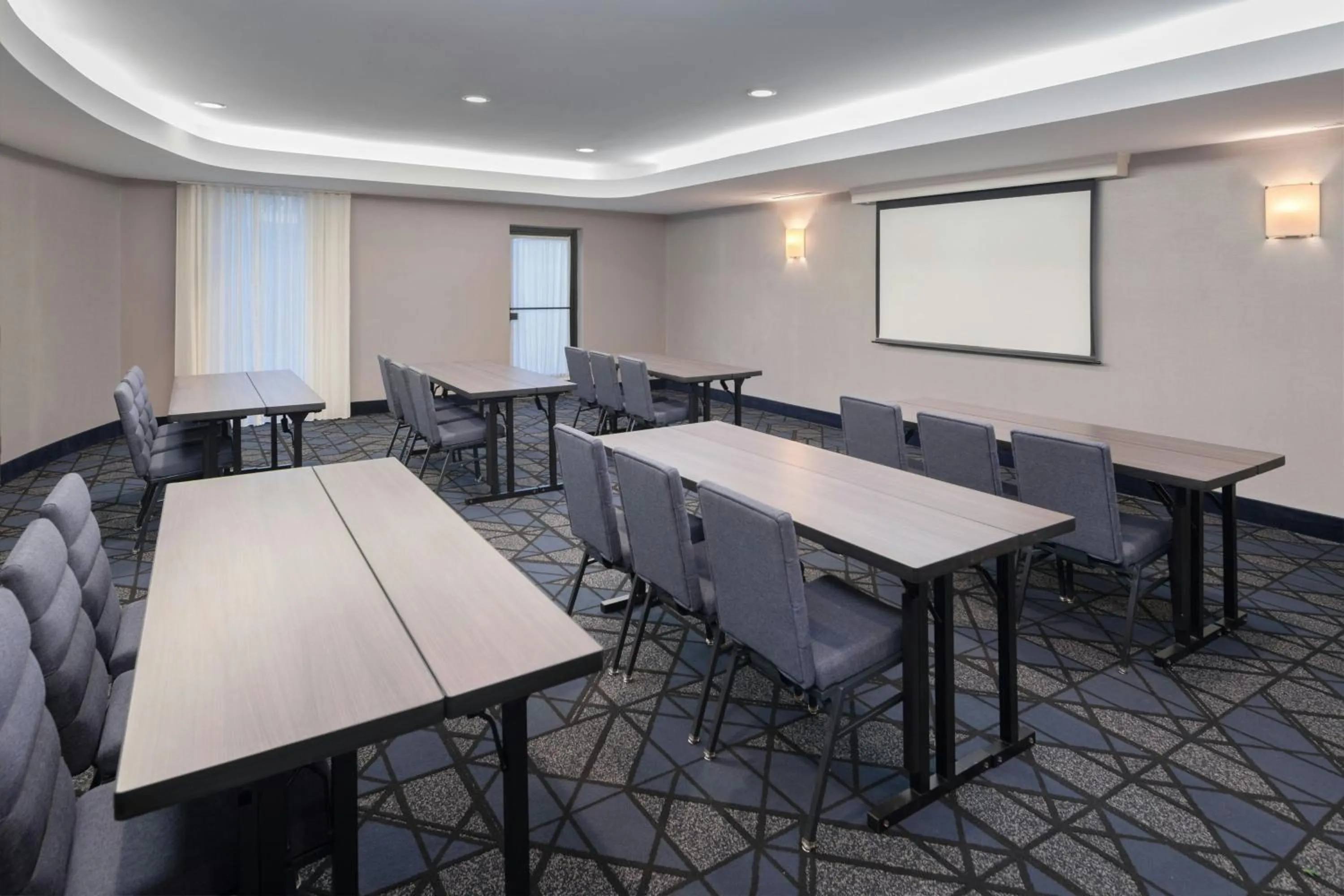 Meeting/conference room in Courtyard by Marriott Providence Lincoln