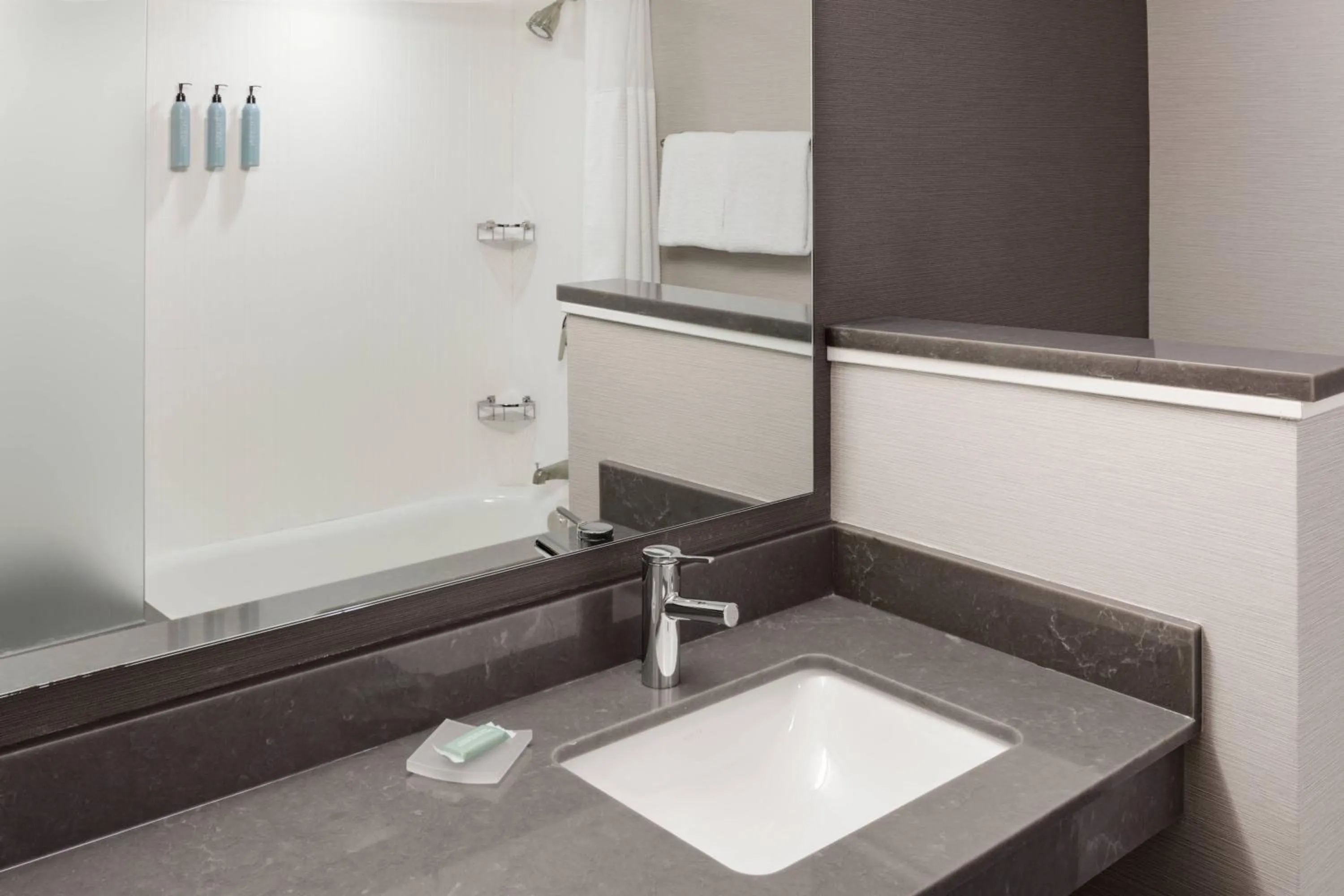 Bathroom in Courtyard Portland Airport