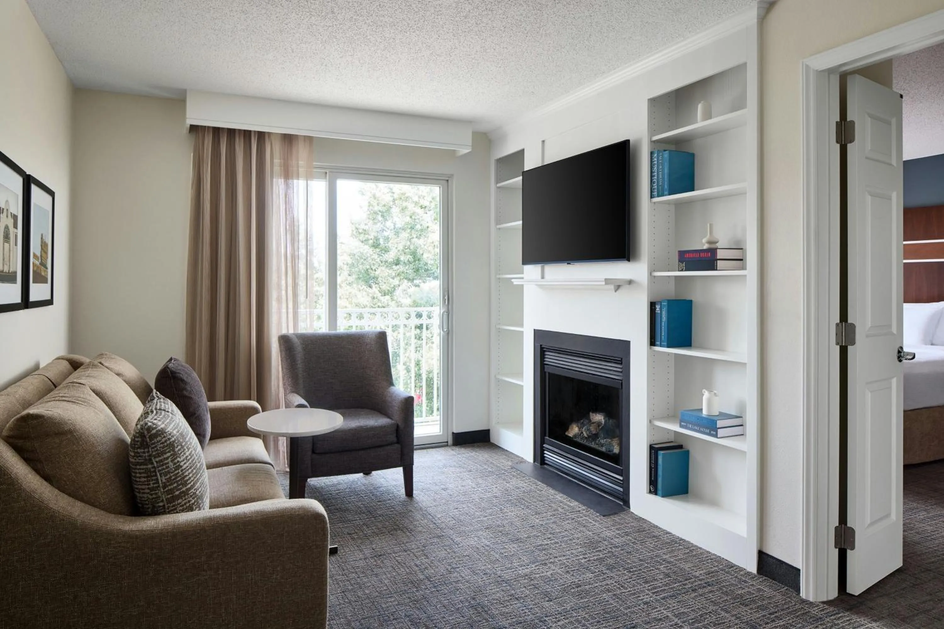 Living room in Residence Inn by Marriott Raleigh Crabtree Valley