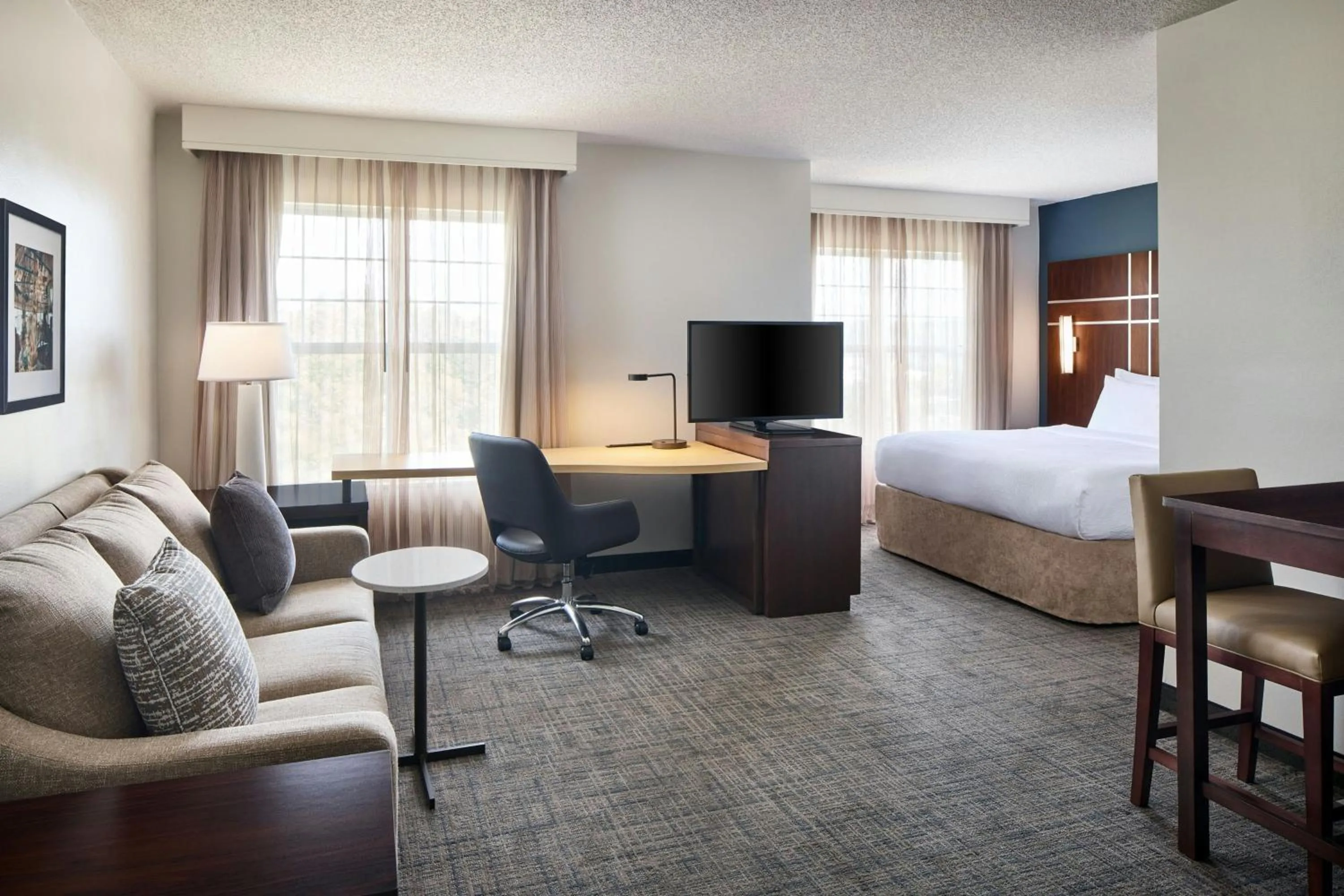 Photo of the whole room, Bed in Residence Inn by Marriott Raleigh Crabtree Valley