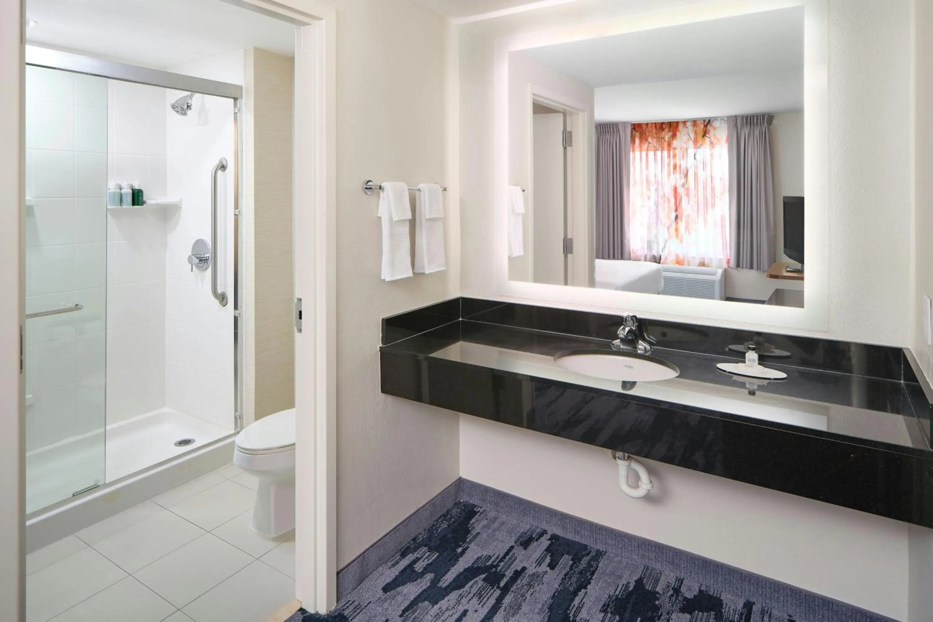 Bathroom in Fairfield Inn & Suites Raleigh Durham Airport Research Triangle Park