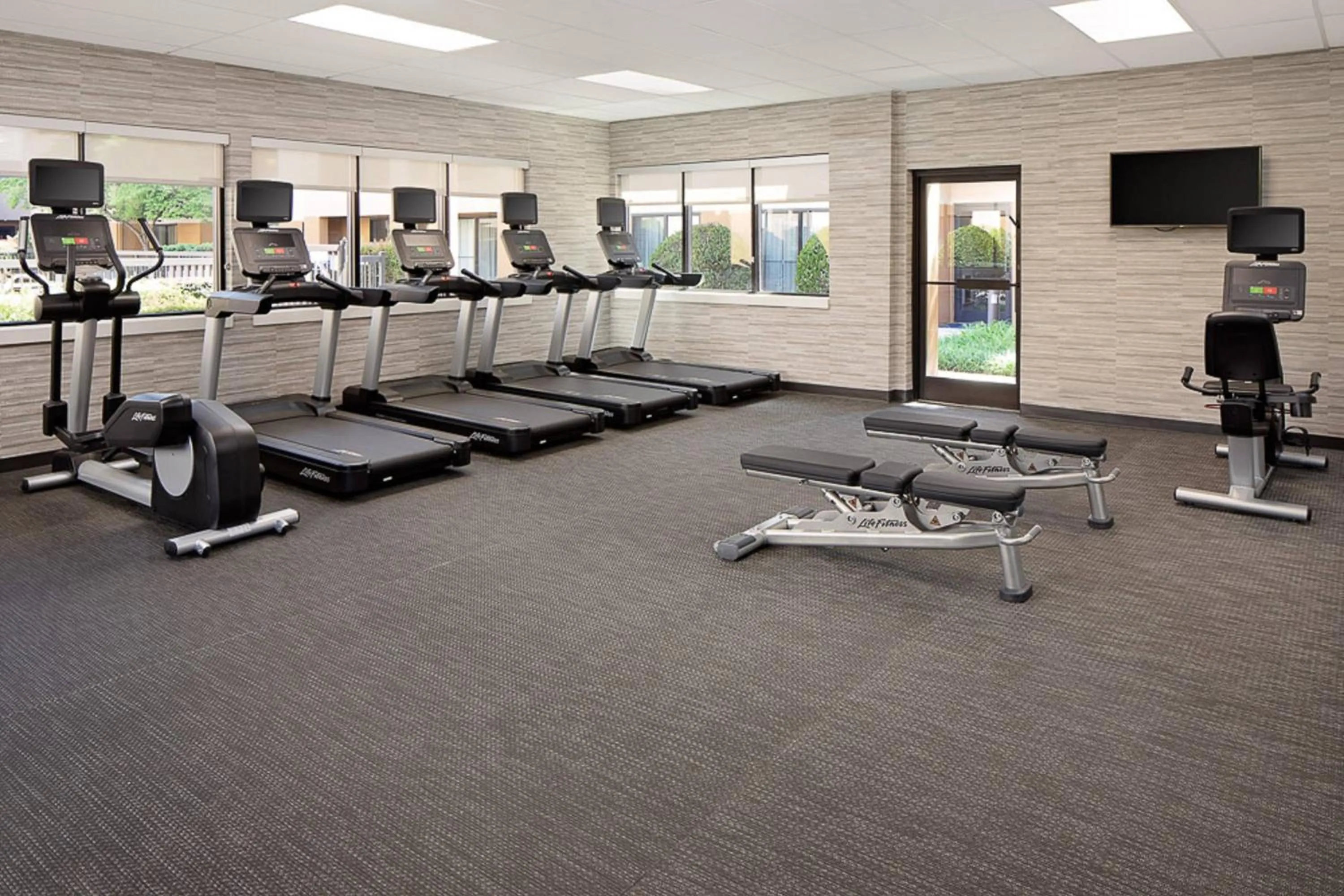 Fitness centre/facilities in Courtyard Durham Near Duke University/Downtown