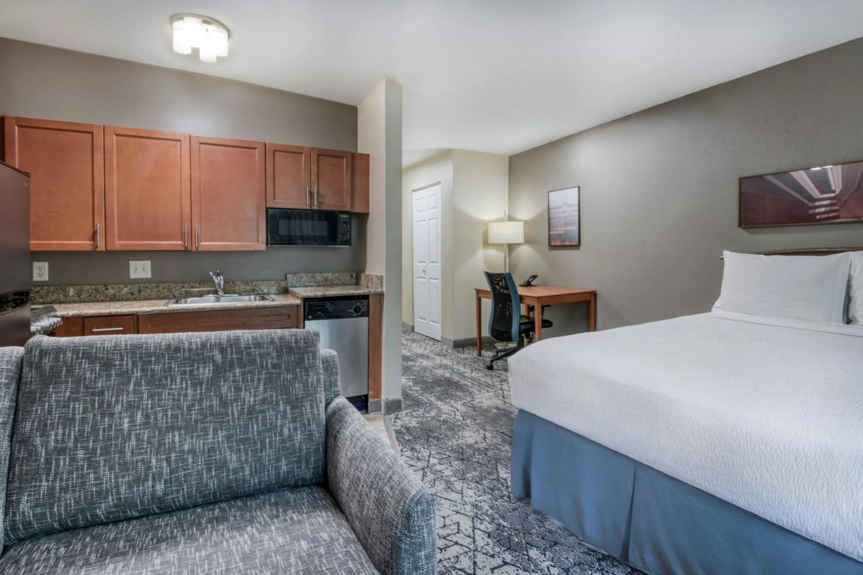 Photo of the whole room, Bed in TownePlace Suites Raleigh Cary/Weston Parkway