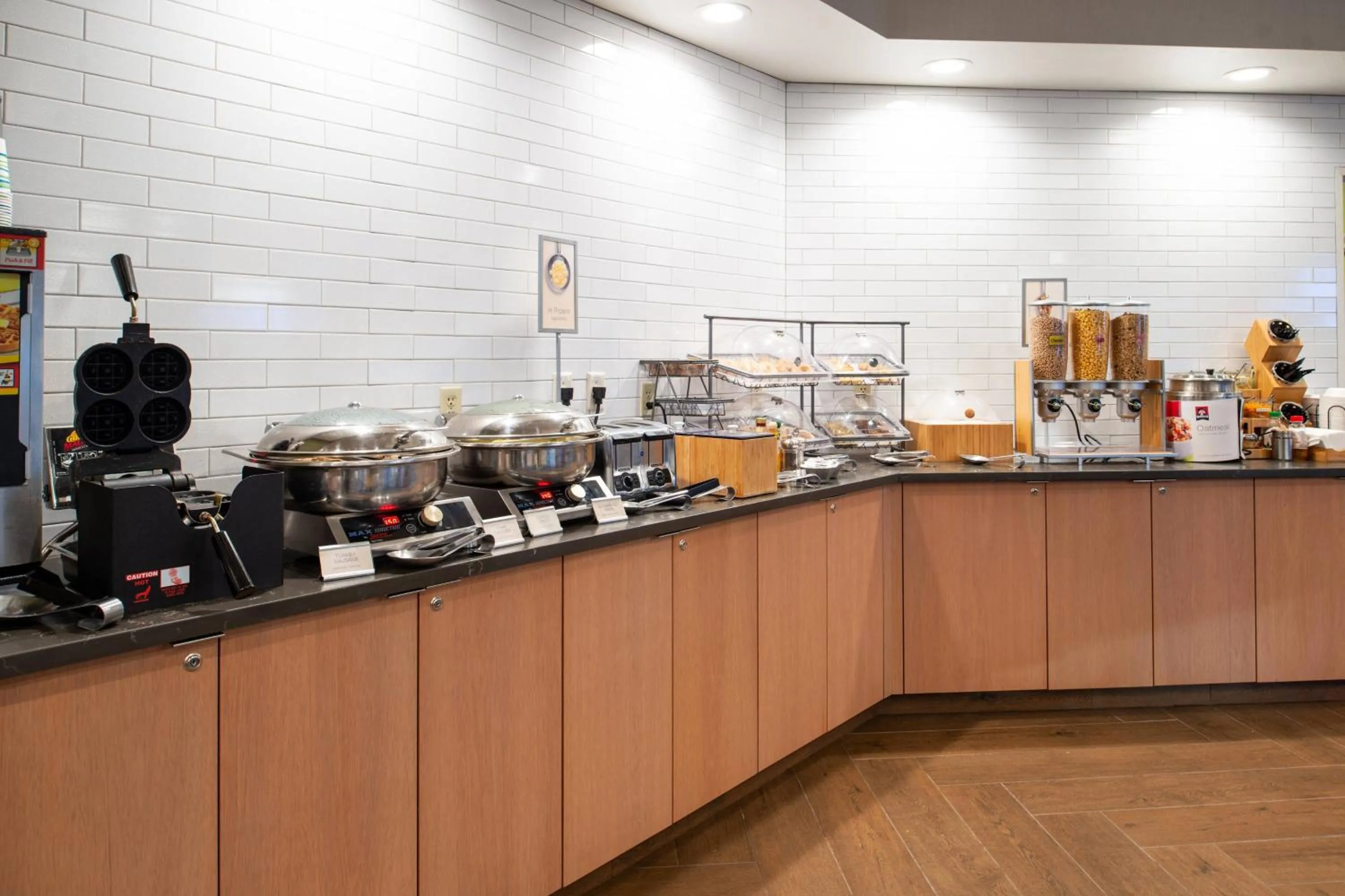 Breakfast in Fairfield Inn and Suites Beloit