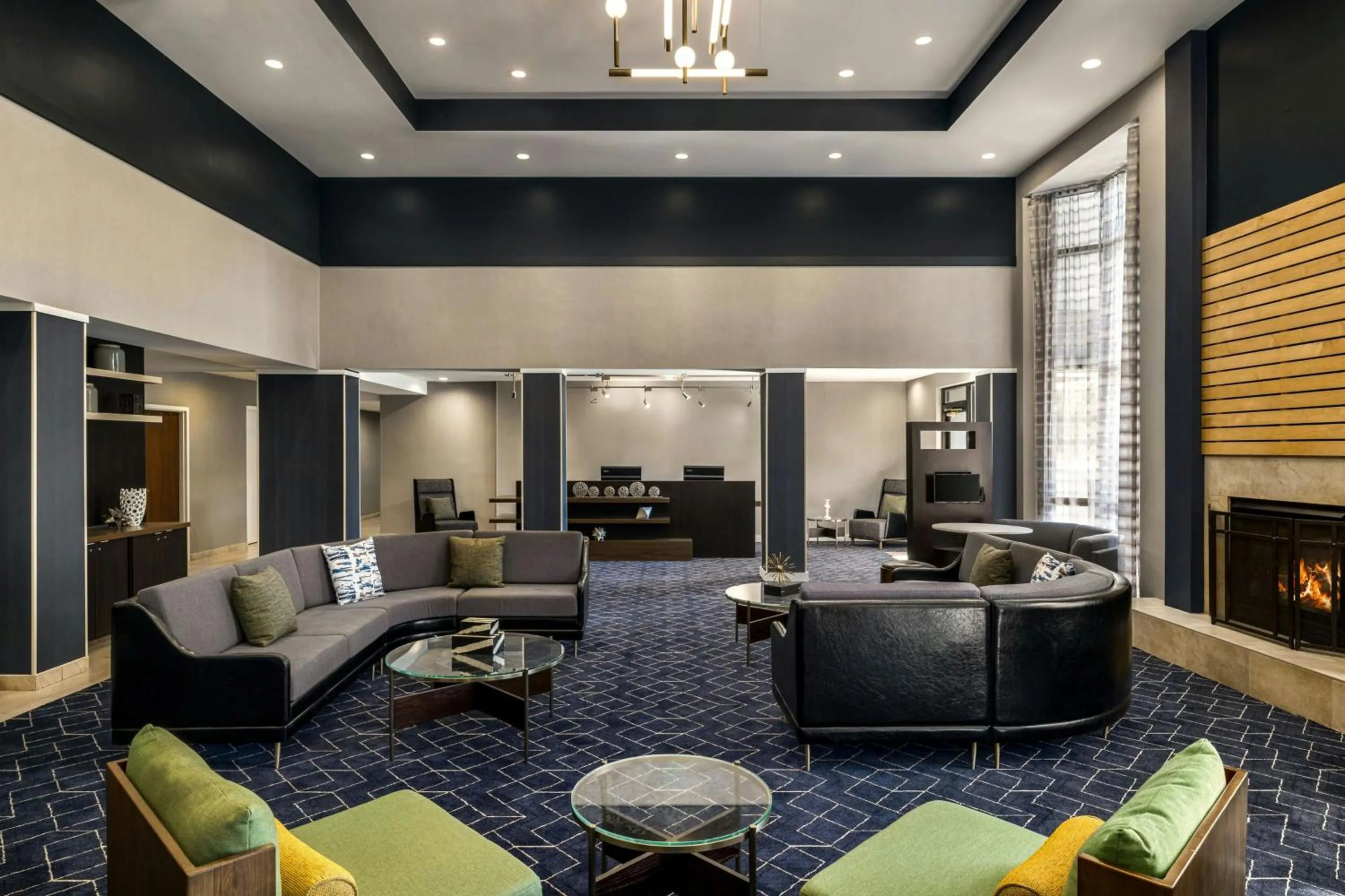 Lobby or reception in Courtyard Richmond Chester