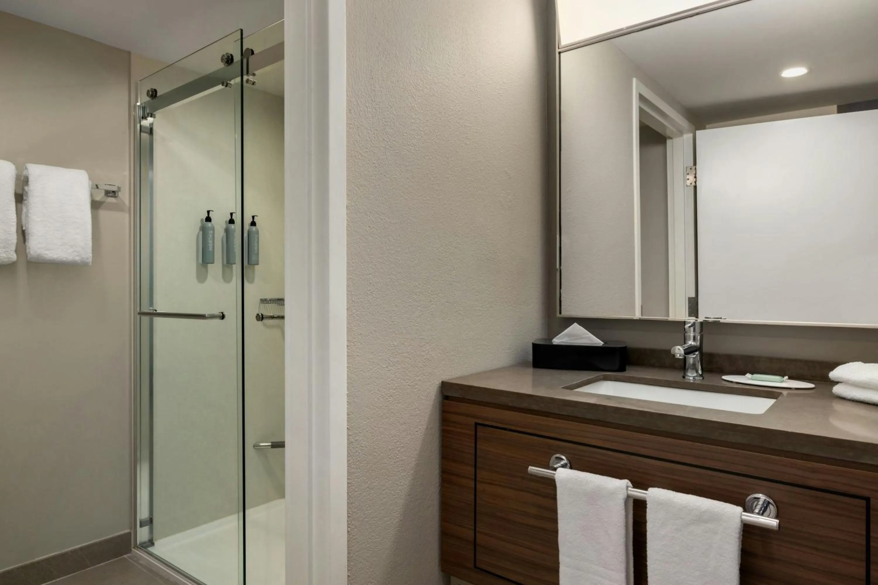 Bathroom in Courtyard Richmond Chester