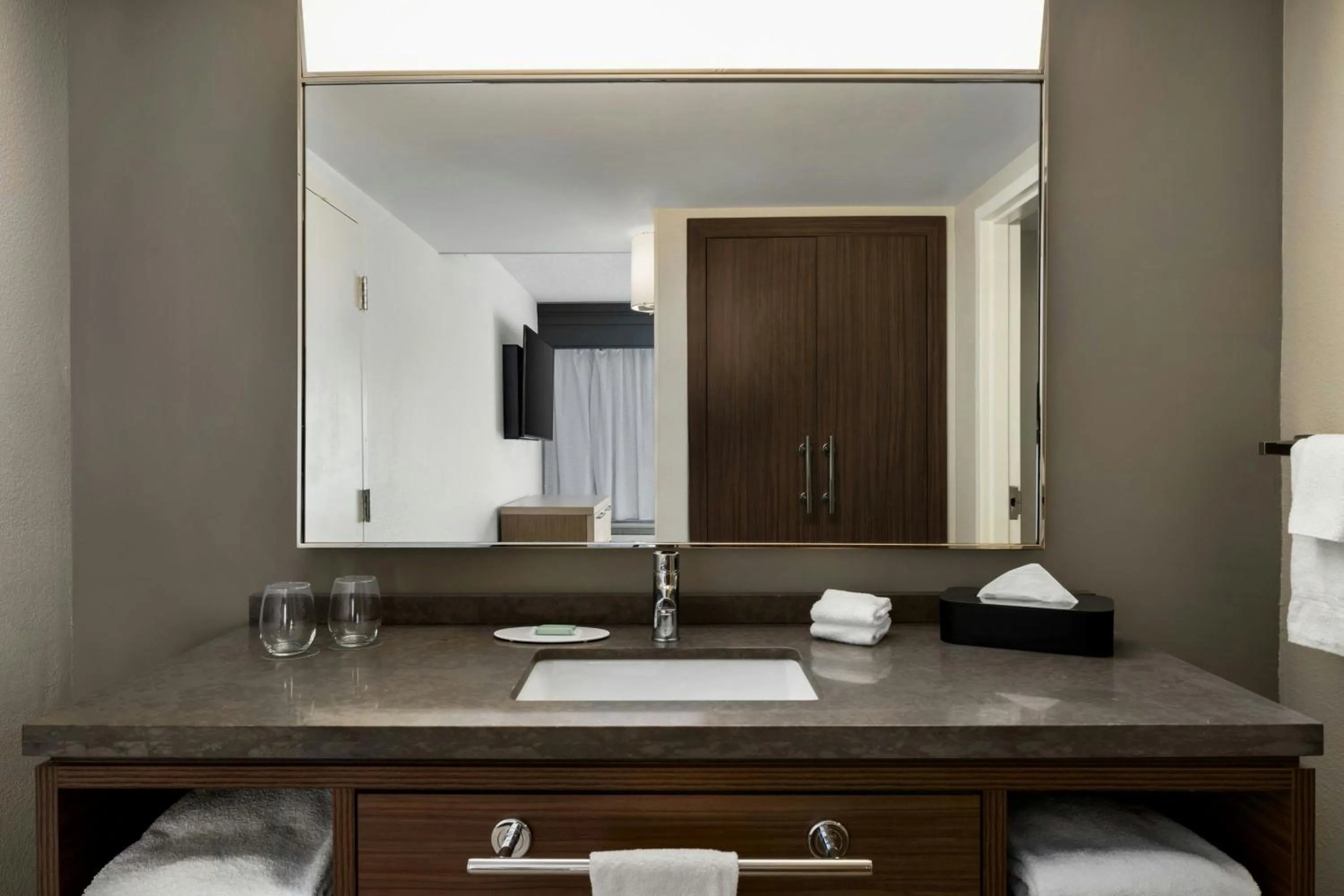 Bathroom in Courtyard Richmond Chester