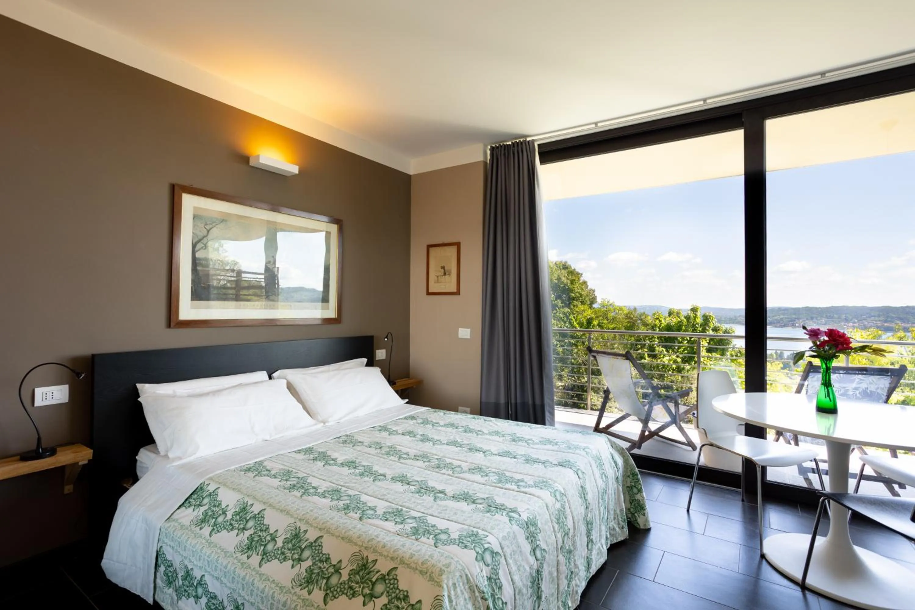 Natural landscape in La TORRETTA Studios & Suite