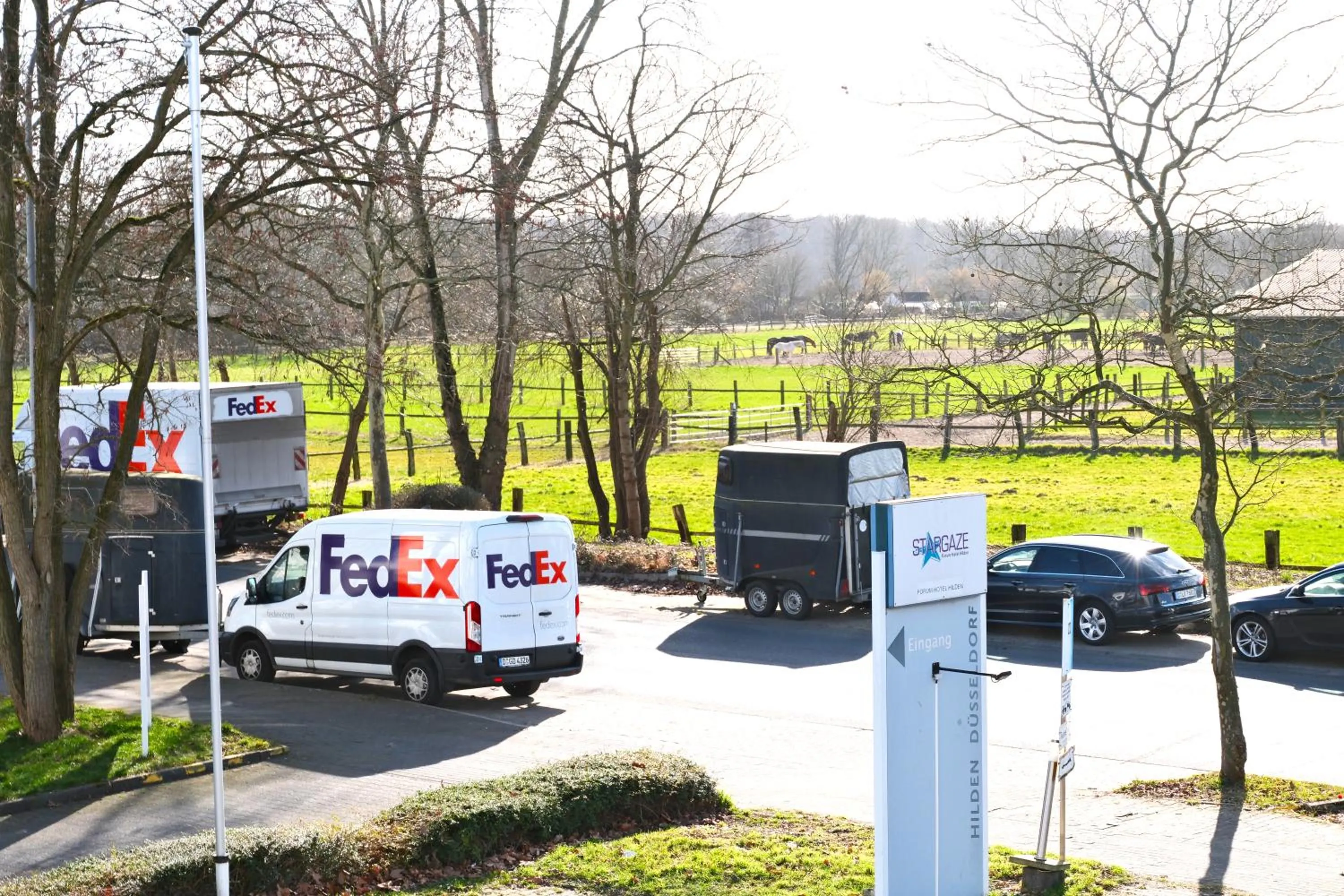 Street view in Stargaze Forum Hotel Düsseldorf-Hilden