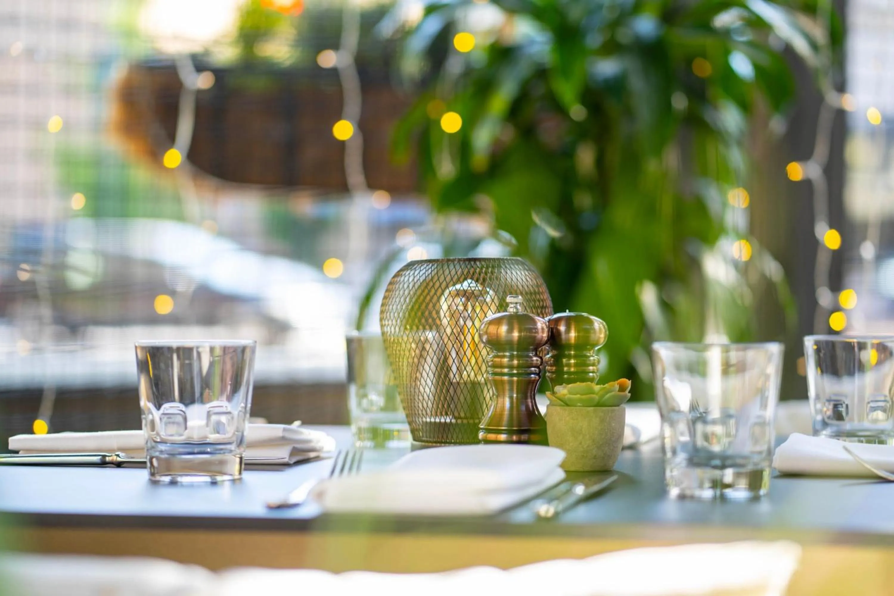 Restaurant/places to eat in Richmond Marriott