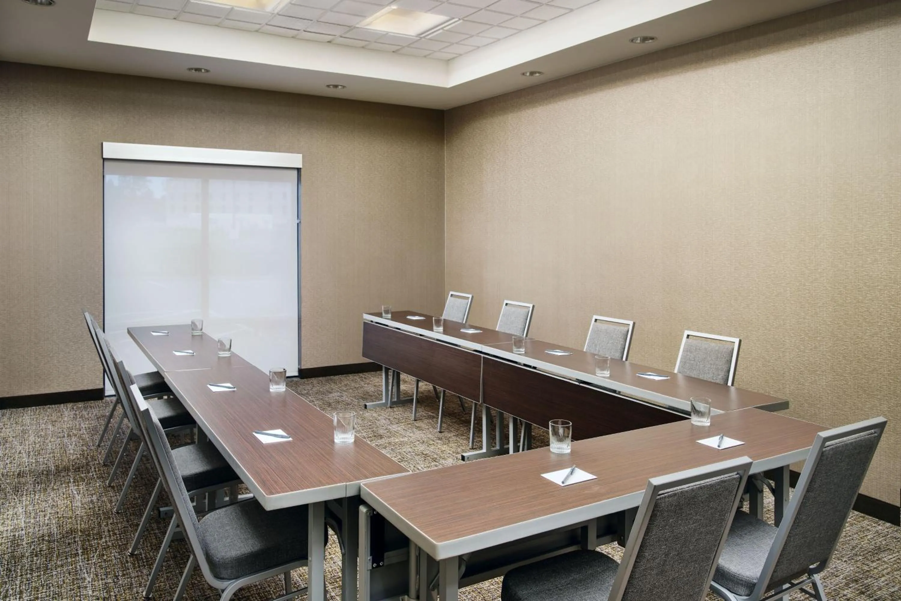 Meeting/conference room in SpringHill Suites Richmond Northwest