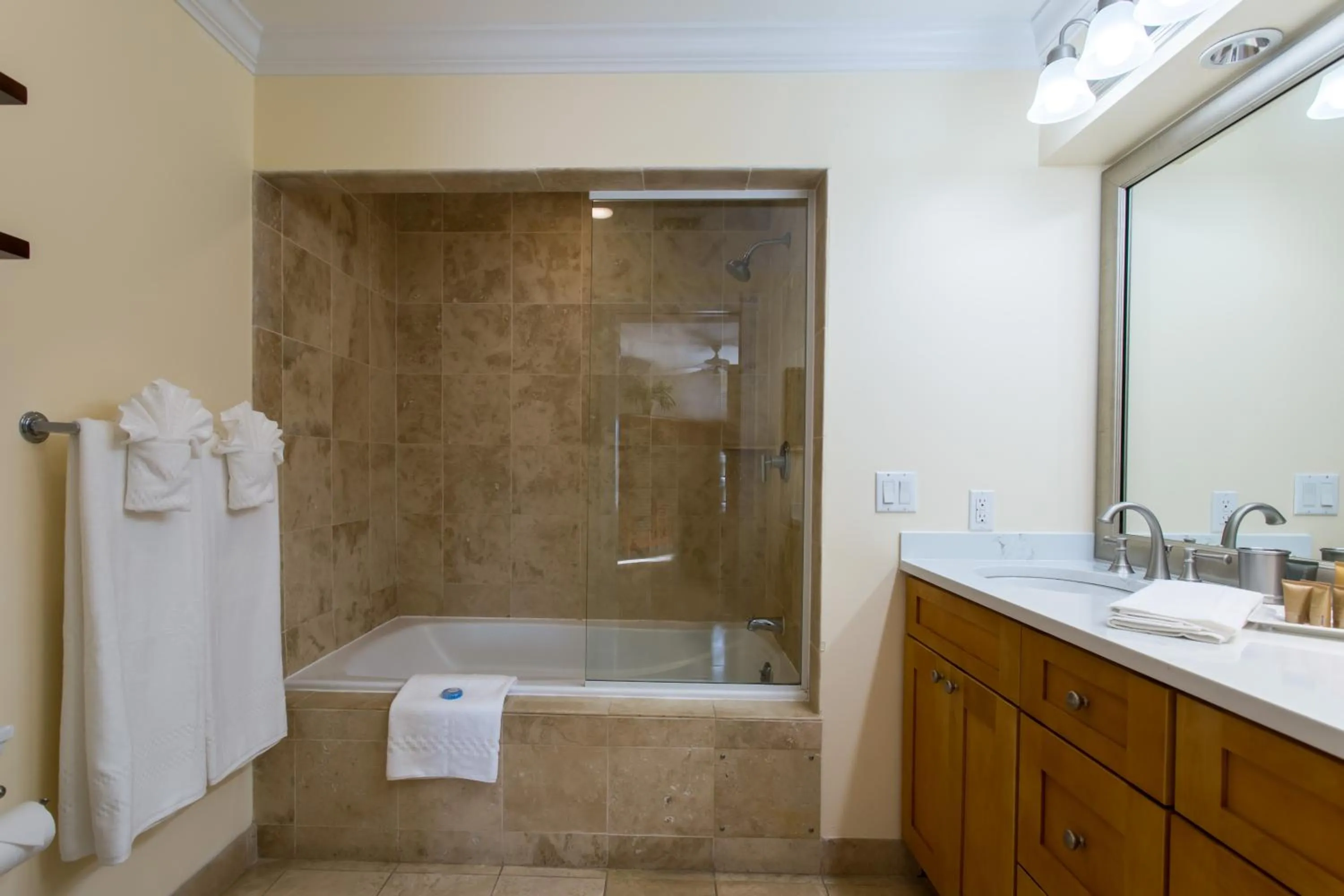 Shower in Villa Renaissance