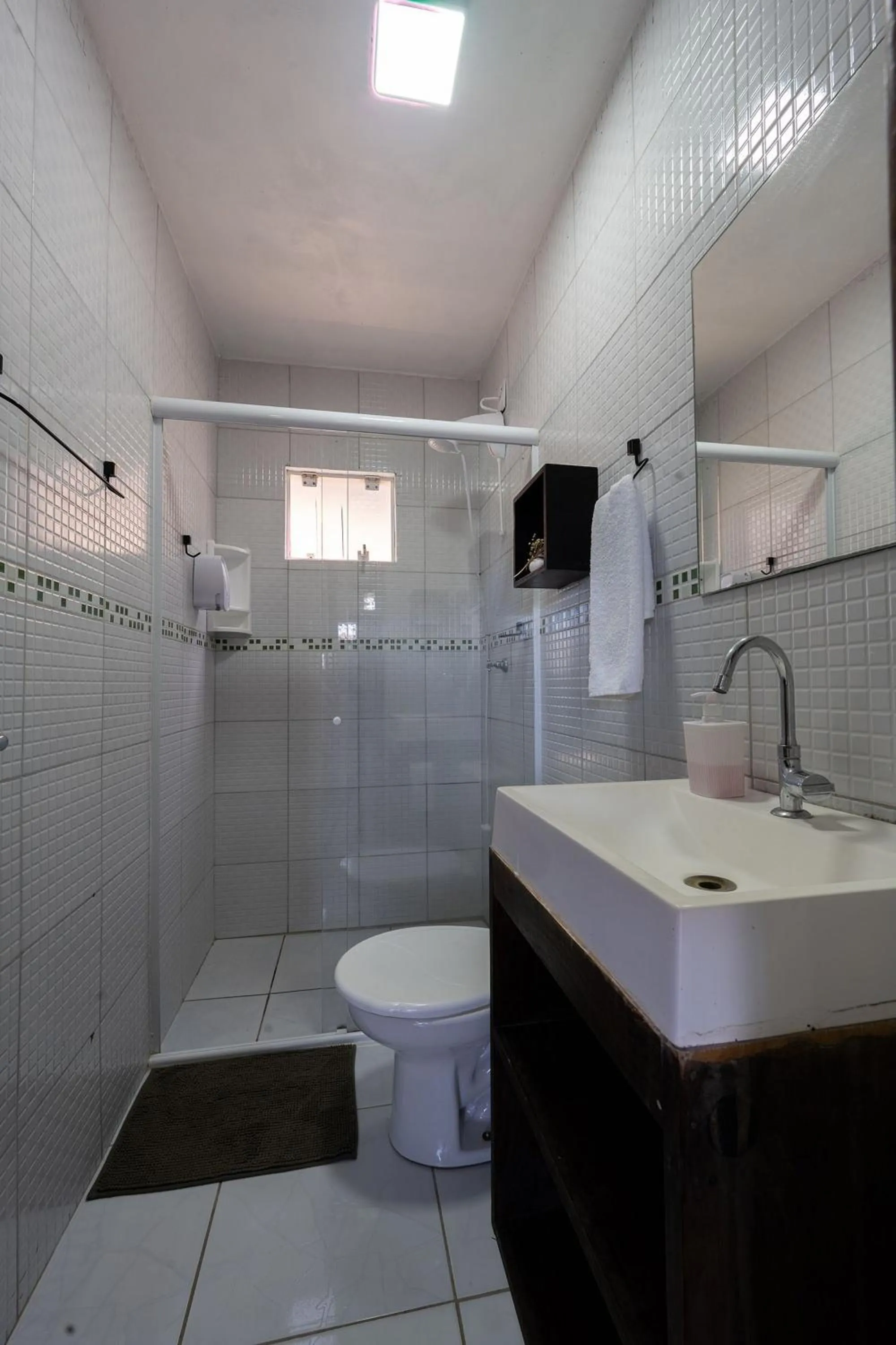 Toilet in Pousada Hanalie by - Easy Hotéis