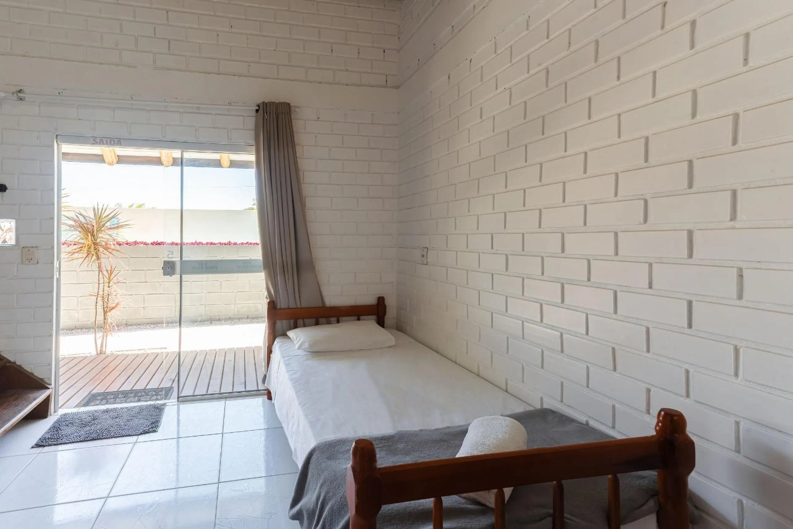 Living room, Bed in Pousada Hanalie by - Easy Hotéis