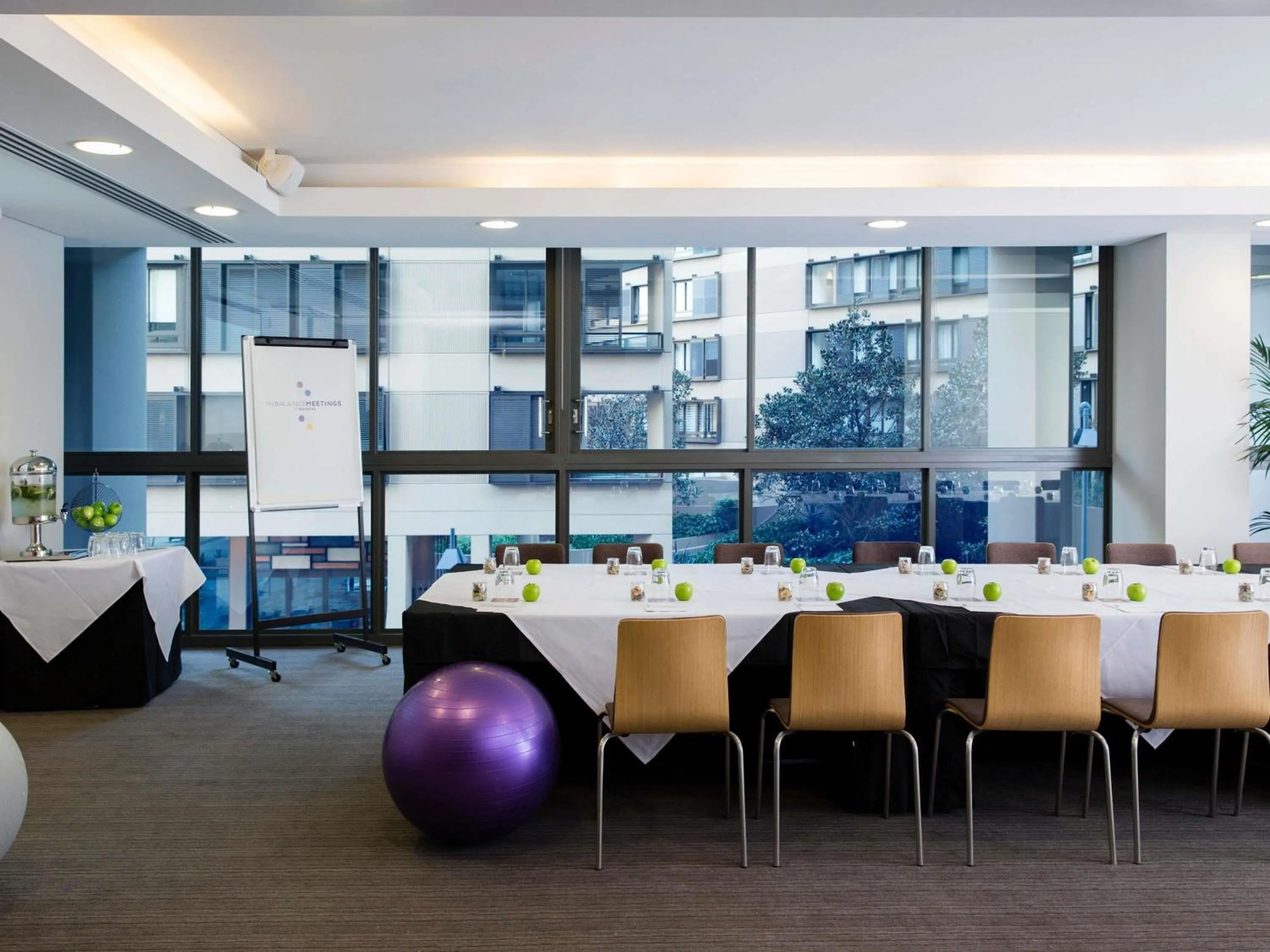 Meeting/conference room in Novotel Newcastle Beach