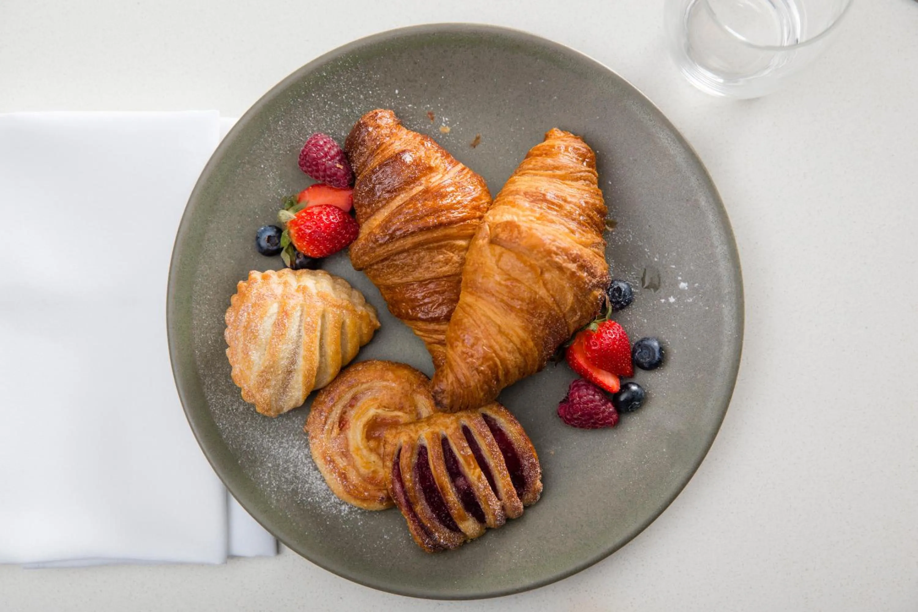 Food and drinks in Novotel Newcastle Beach