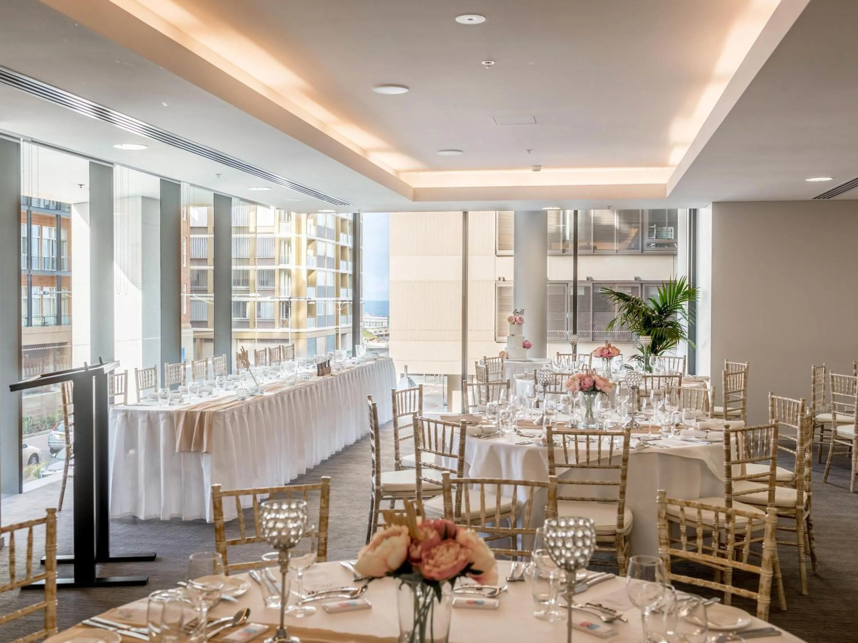 wedding in Novotel Newcastle Beach