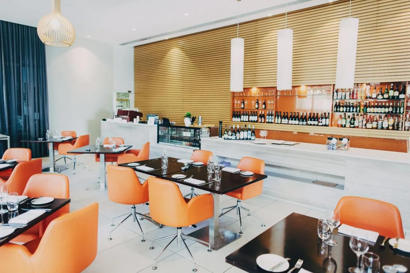 Restaurant/places to eat in Novotel Newcastle Beach