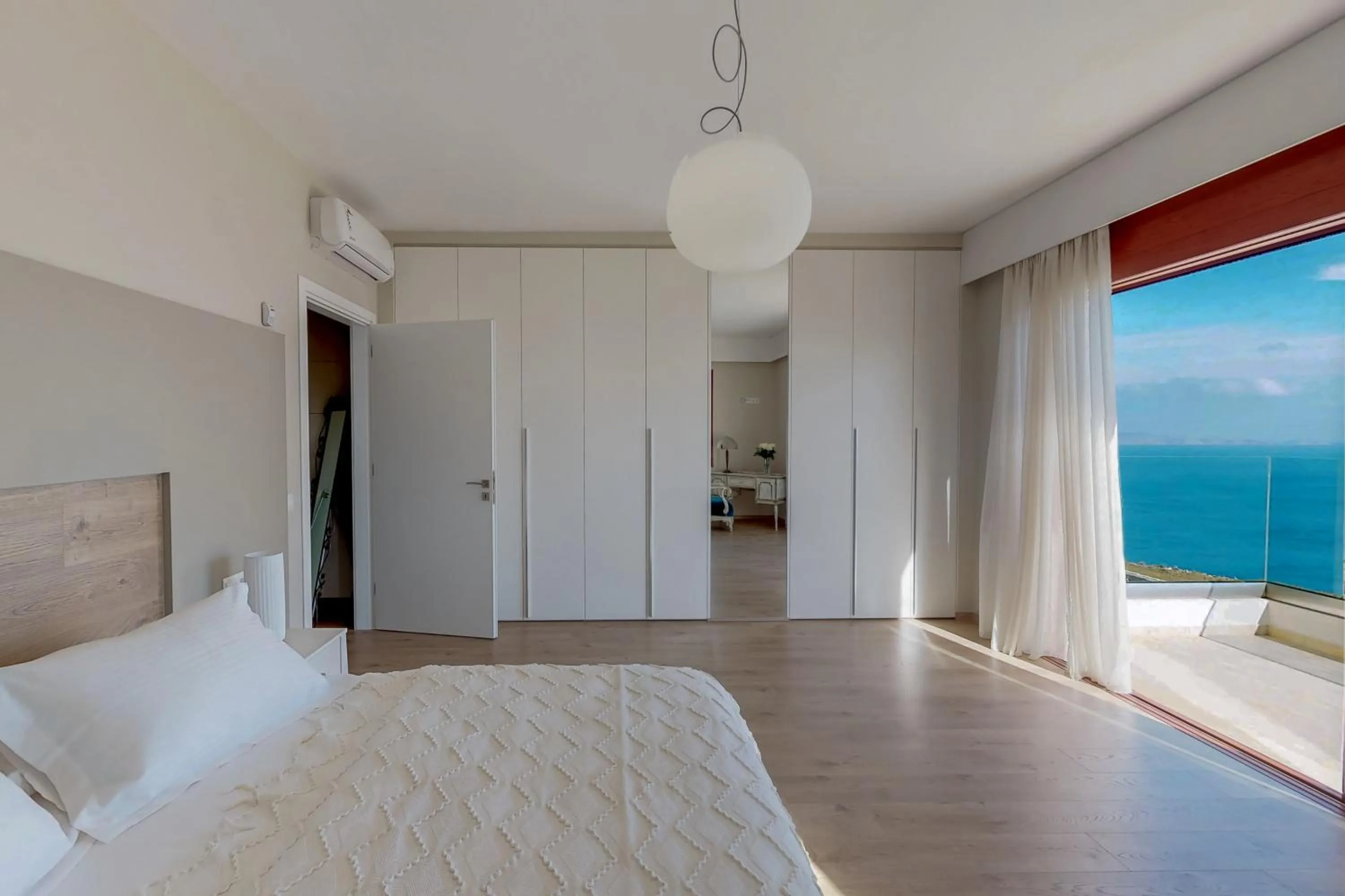 Bedroom, Bed in Ocean Villas Complex