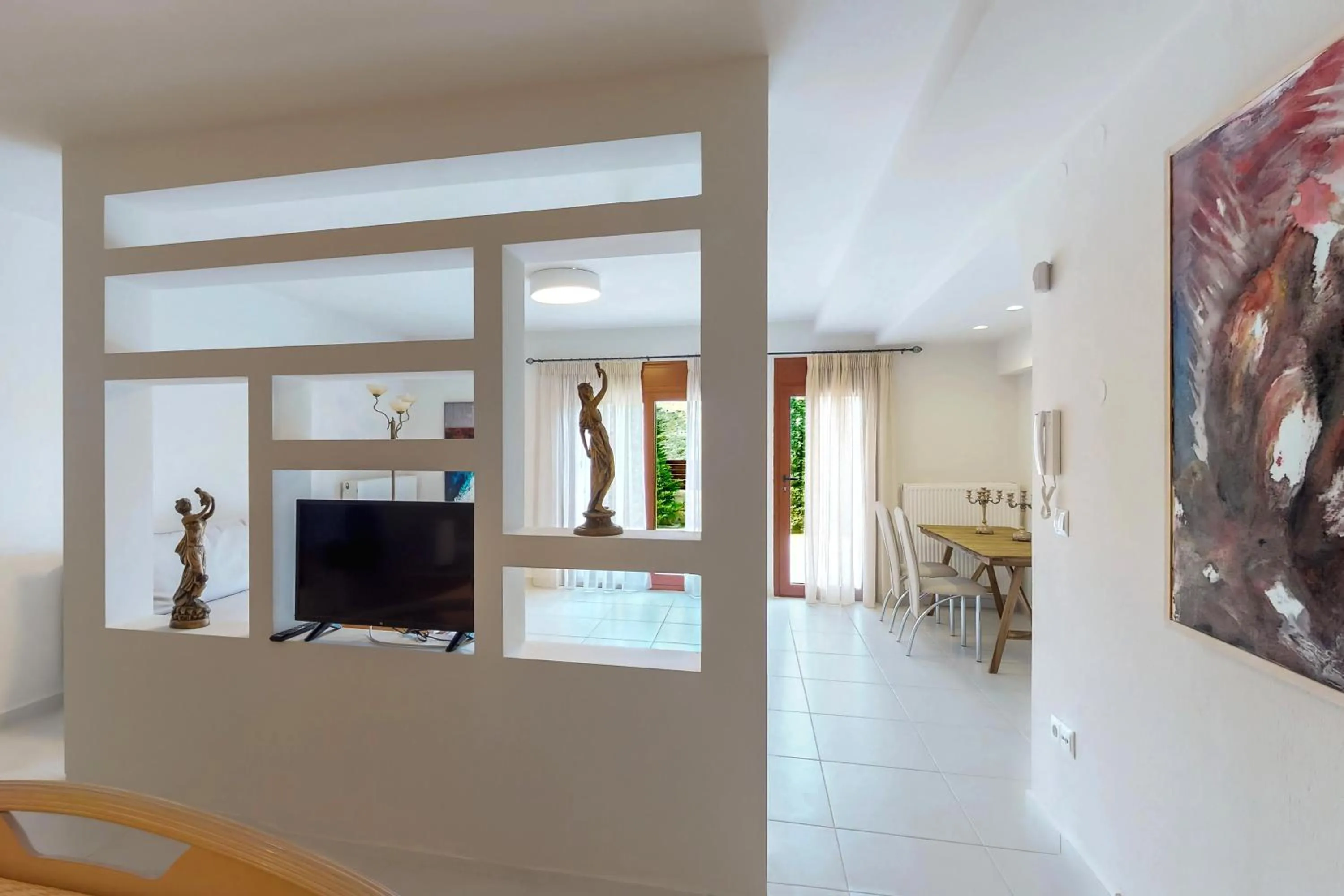 TV and multimedia in Ocean Villas Complex