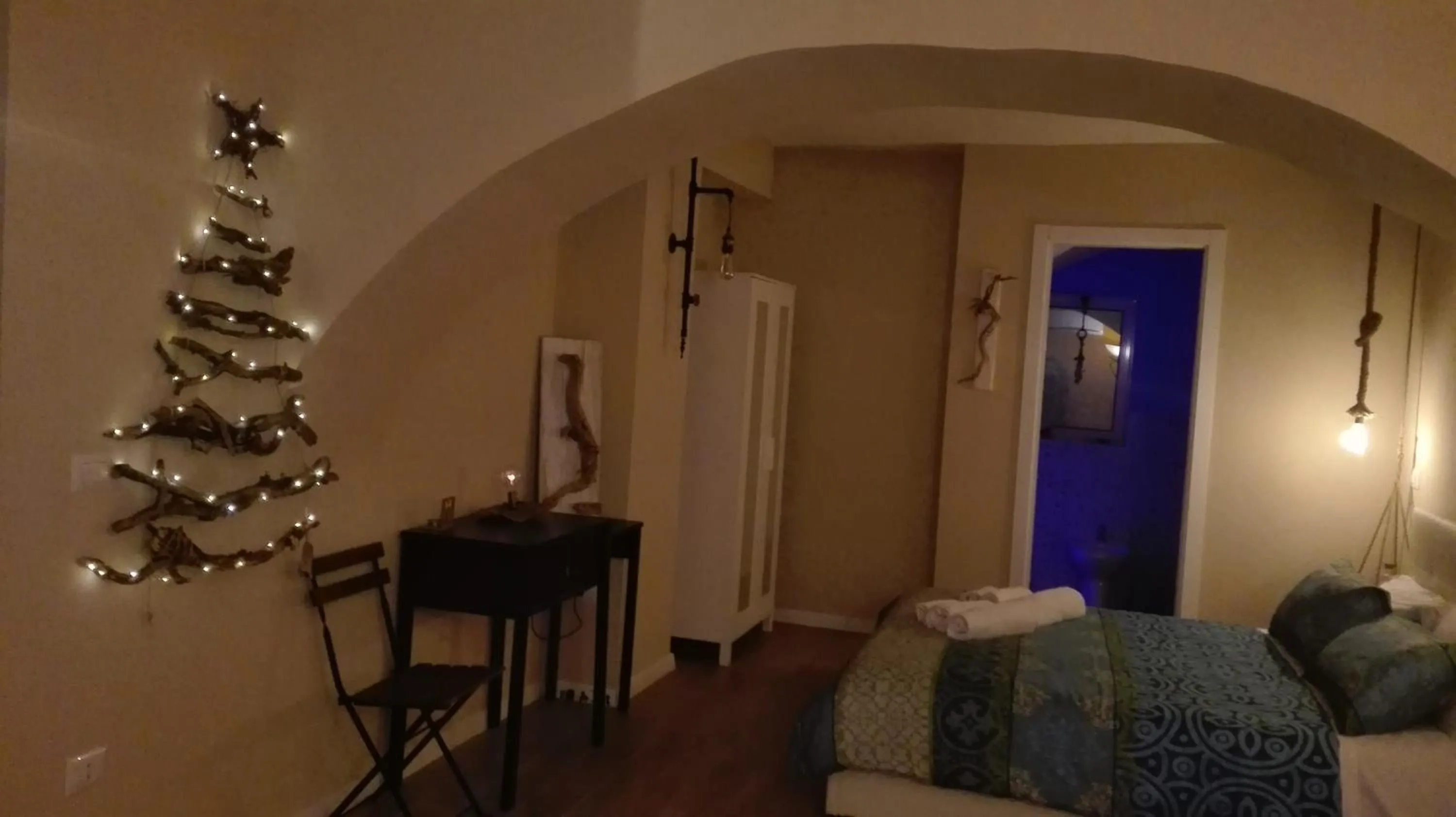 Bedroom in La 'NZIRIA