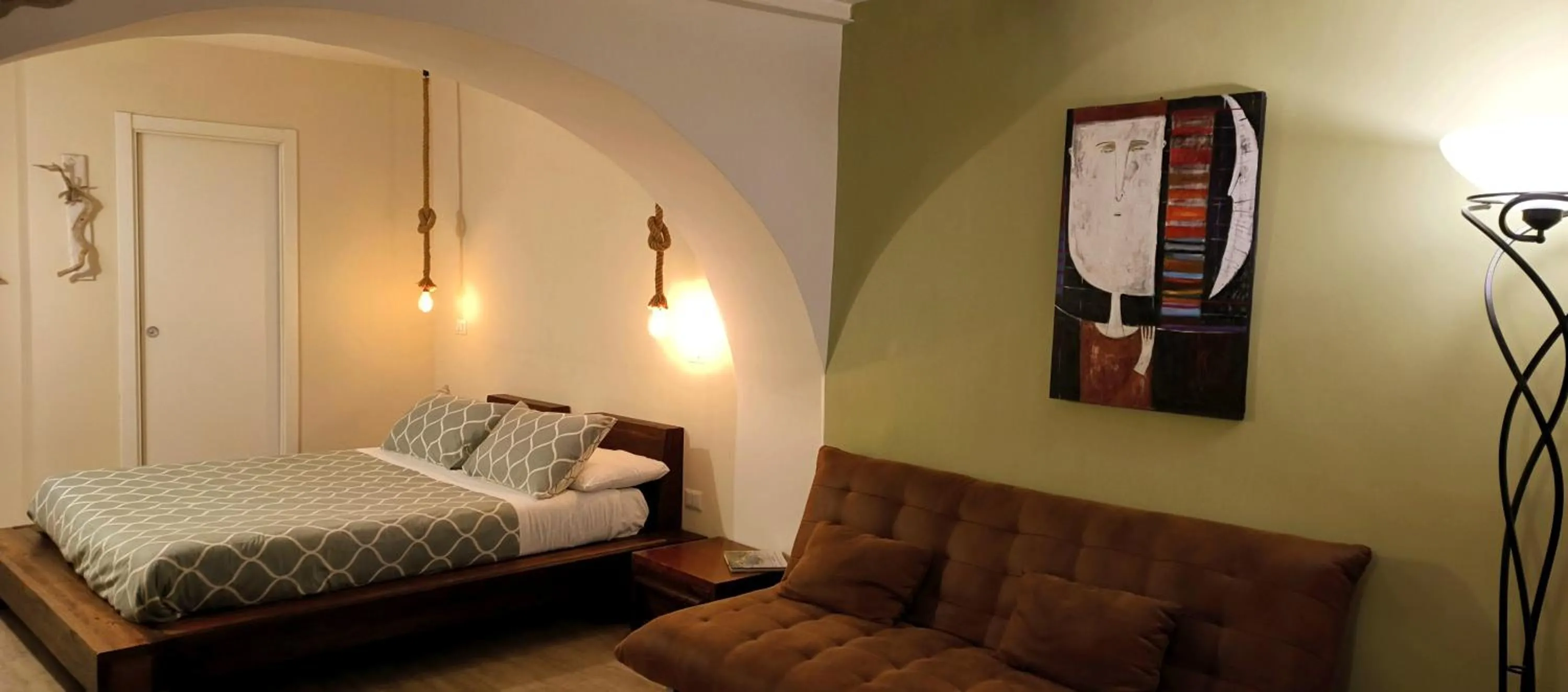 Bedroom, Bed in La 'NZIRIA