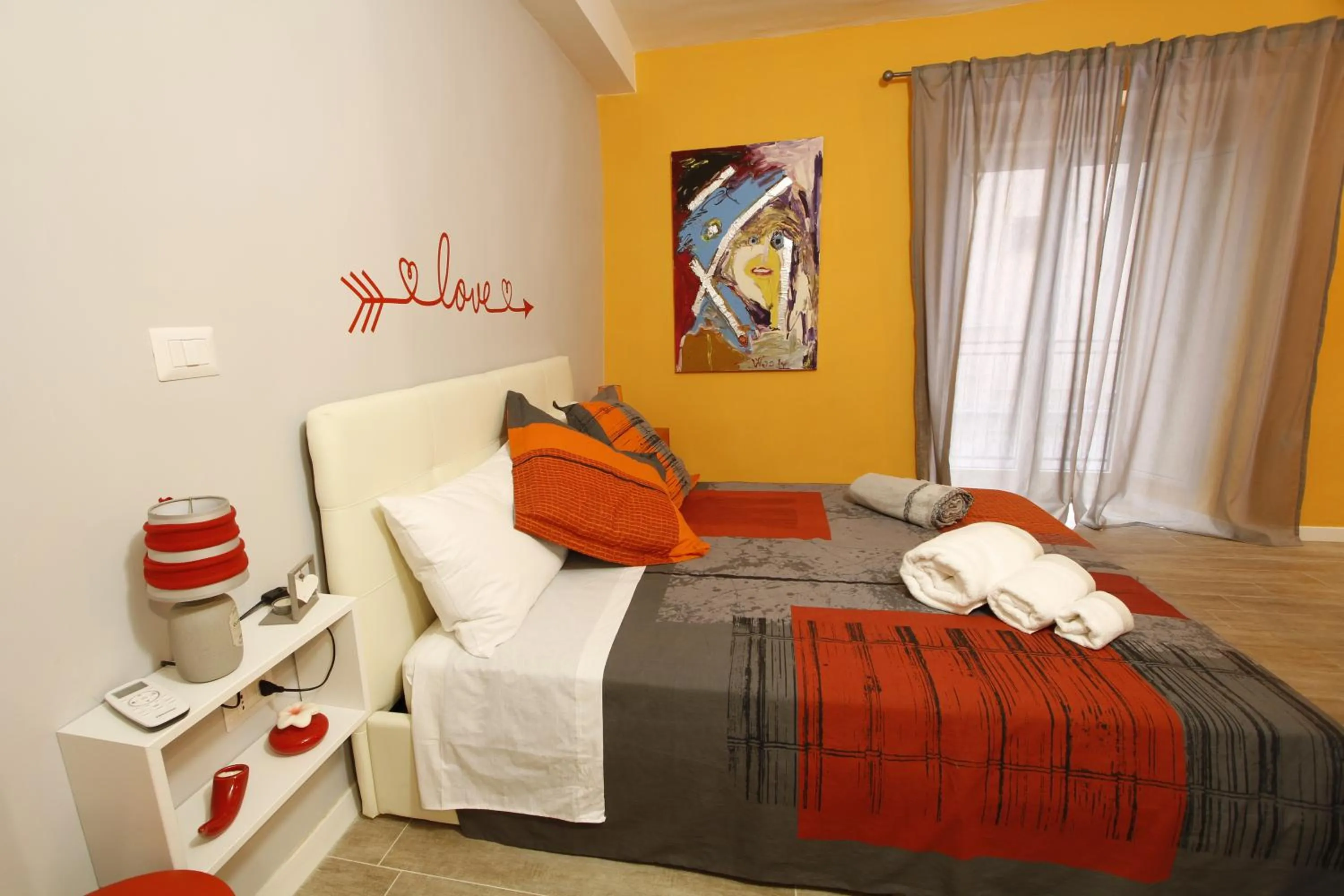 Bedroom, Bed in La 'NZIRIA