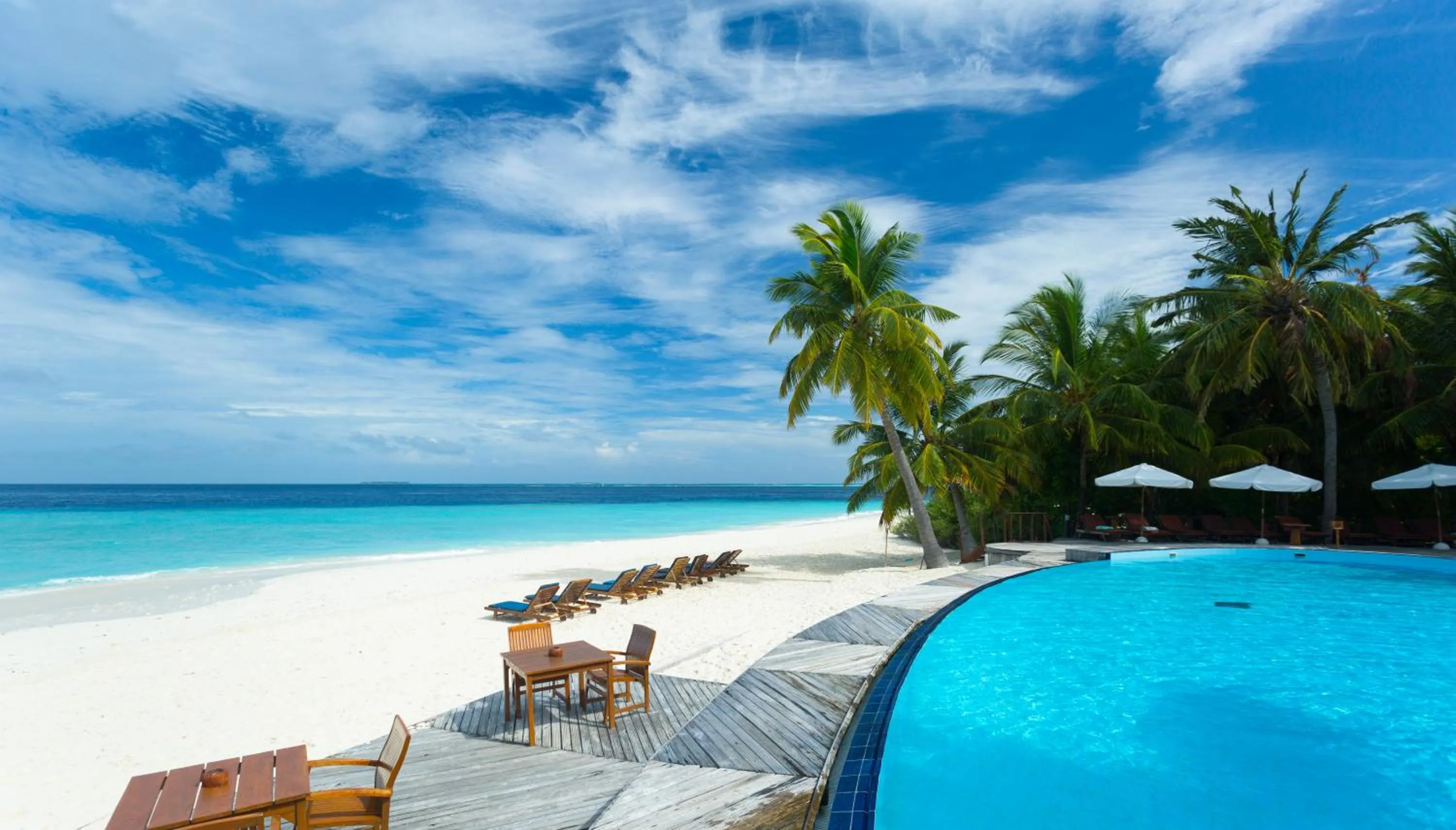 Pool view in Filitheyo Island Resort