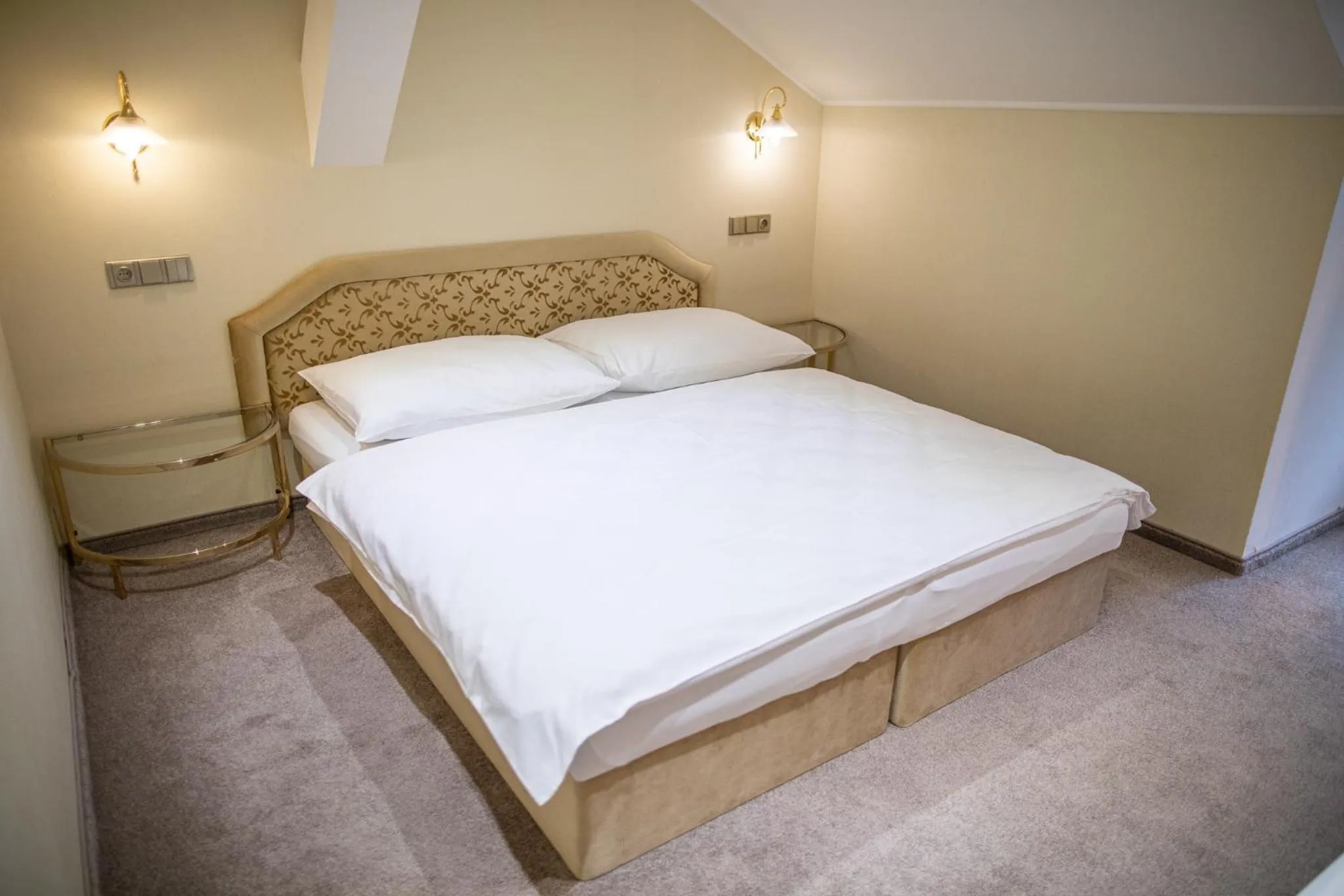 Bed in Villa Basileia Riverside