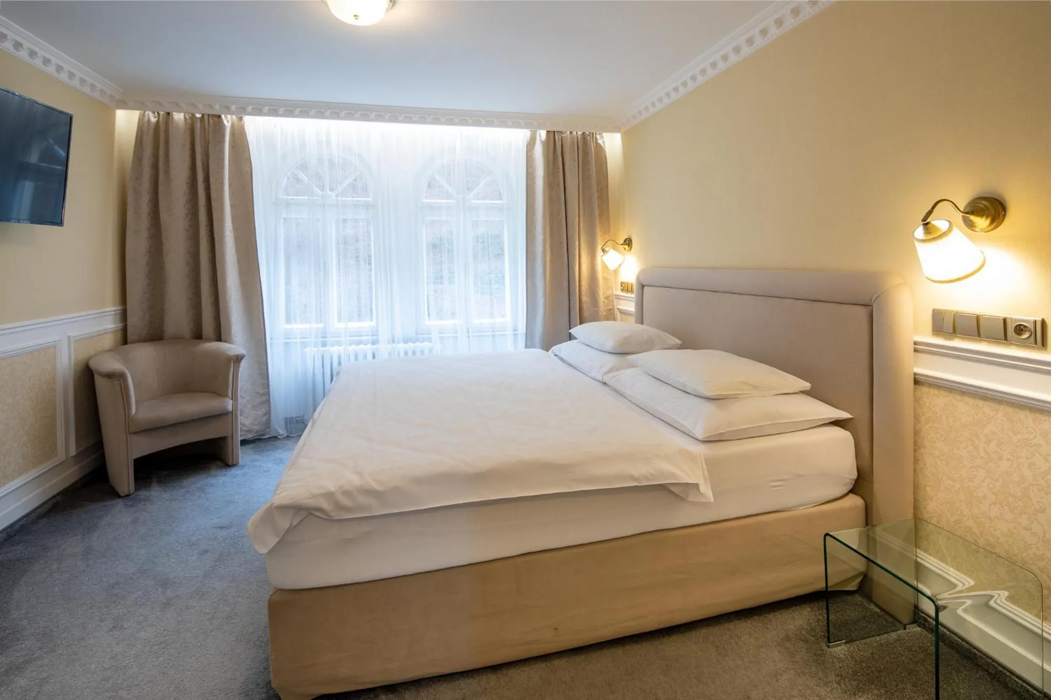 Photo of the whole room, Bed in Villa Basileia Riverside