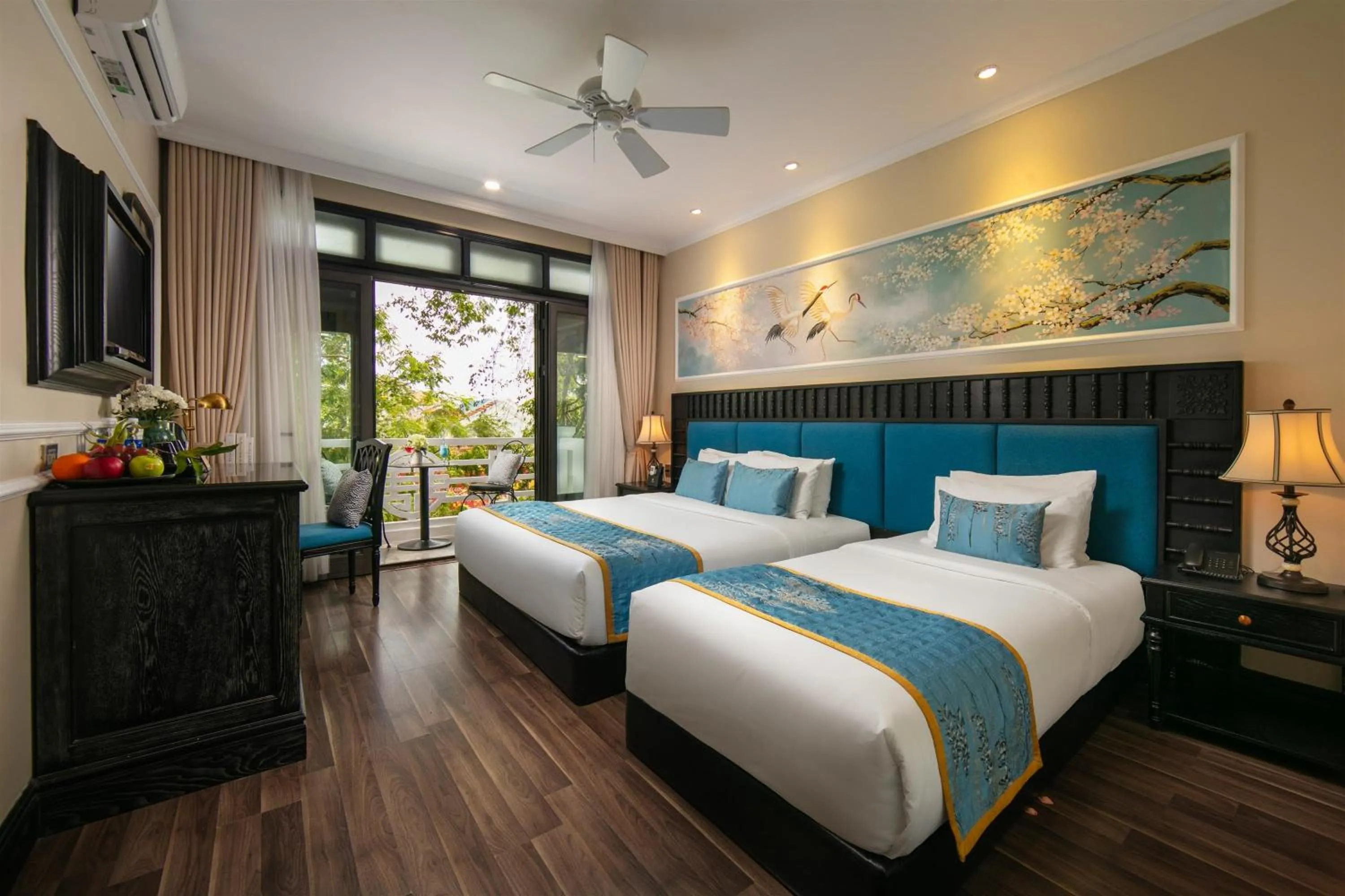 Bed in Hoi An Golden Holiday Hotel & Spa