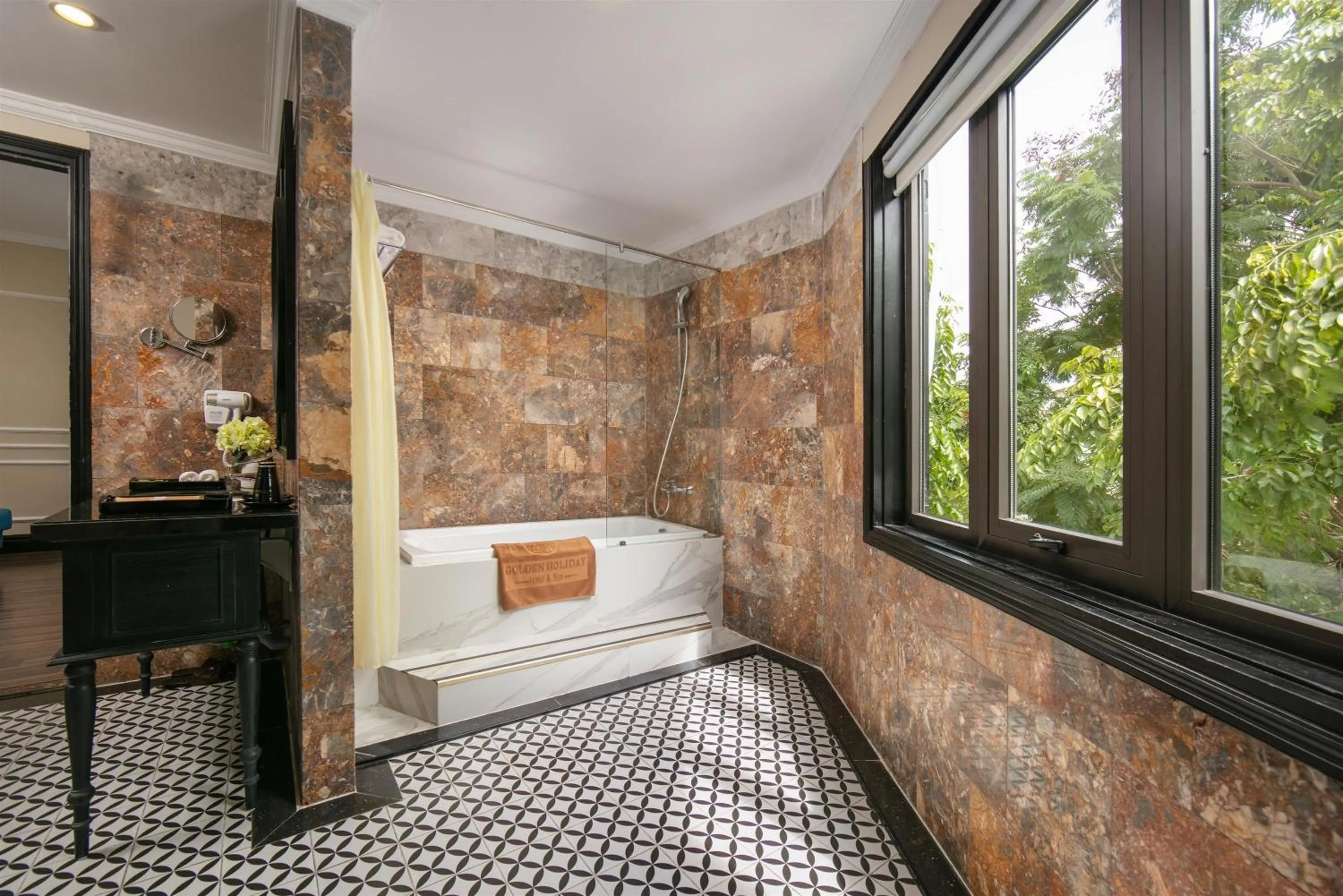 Hoi An Golden Holiday Hotel & Spa