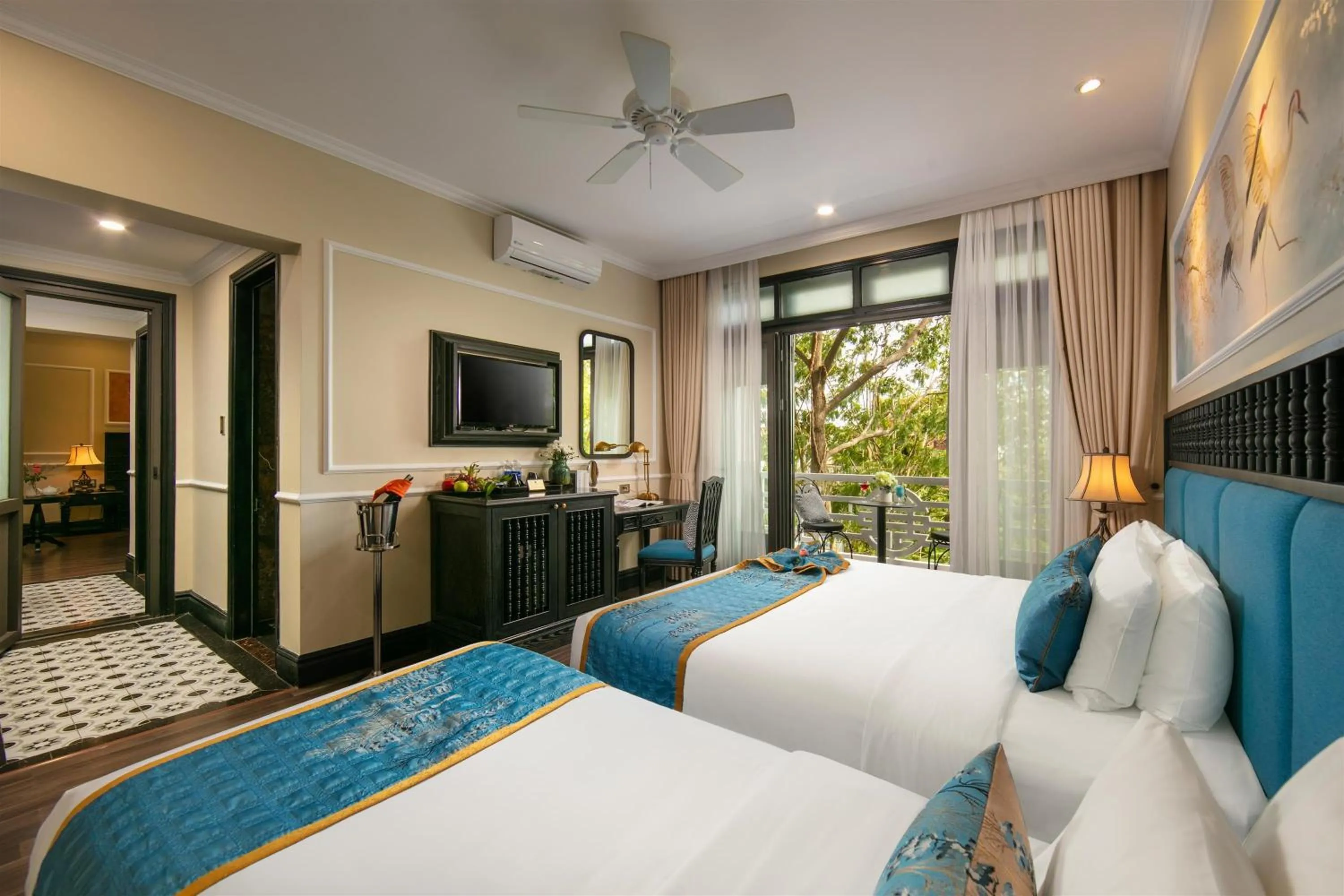 Bed in Hoi An Golden Holiday Hotel & Spa
