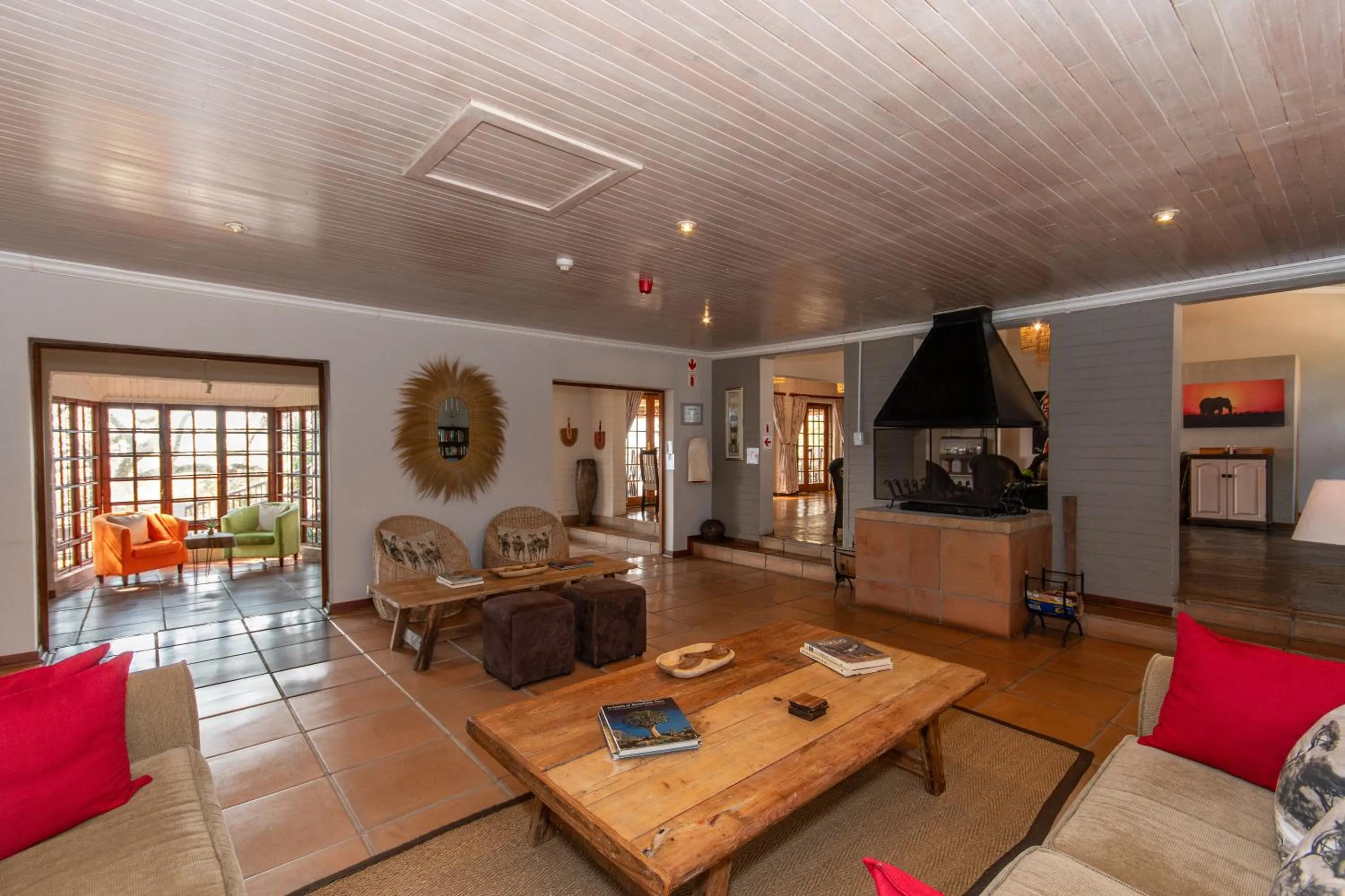 Living room in Chestnut Country Lodge