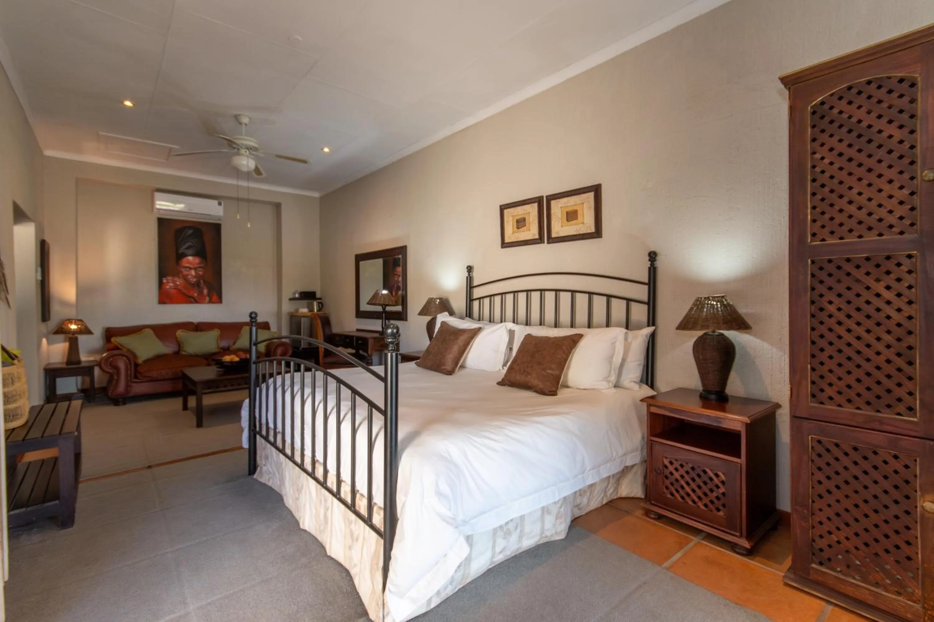 Suite - single occupancy in Chestnut Country Lodge